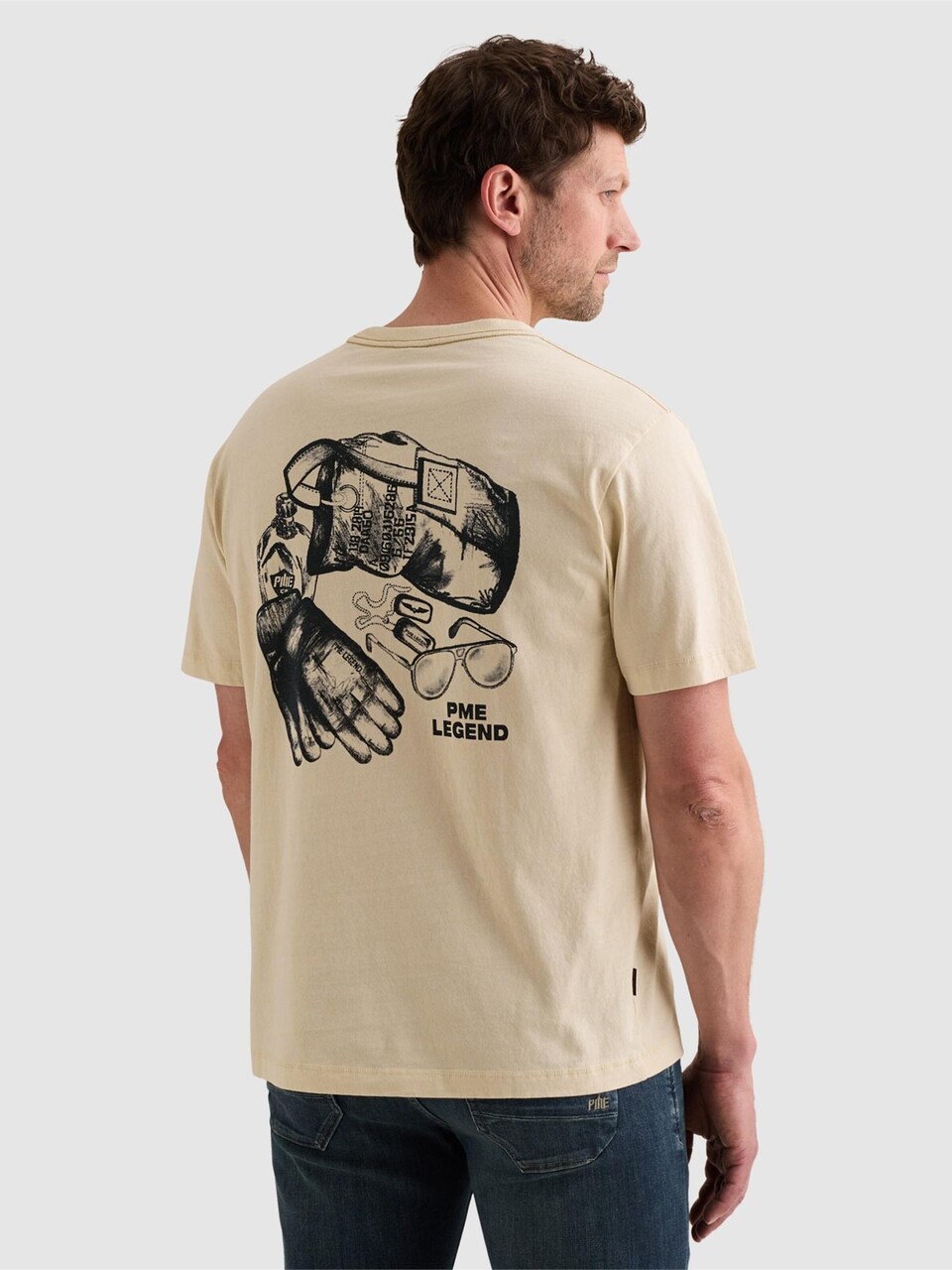 T-shirt 'T-shirt in jersey with small artwork on the chest'