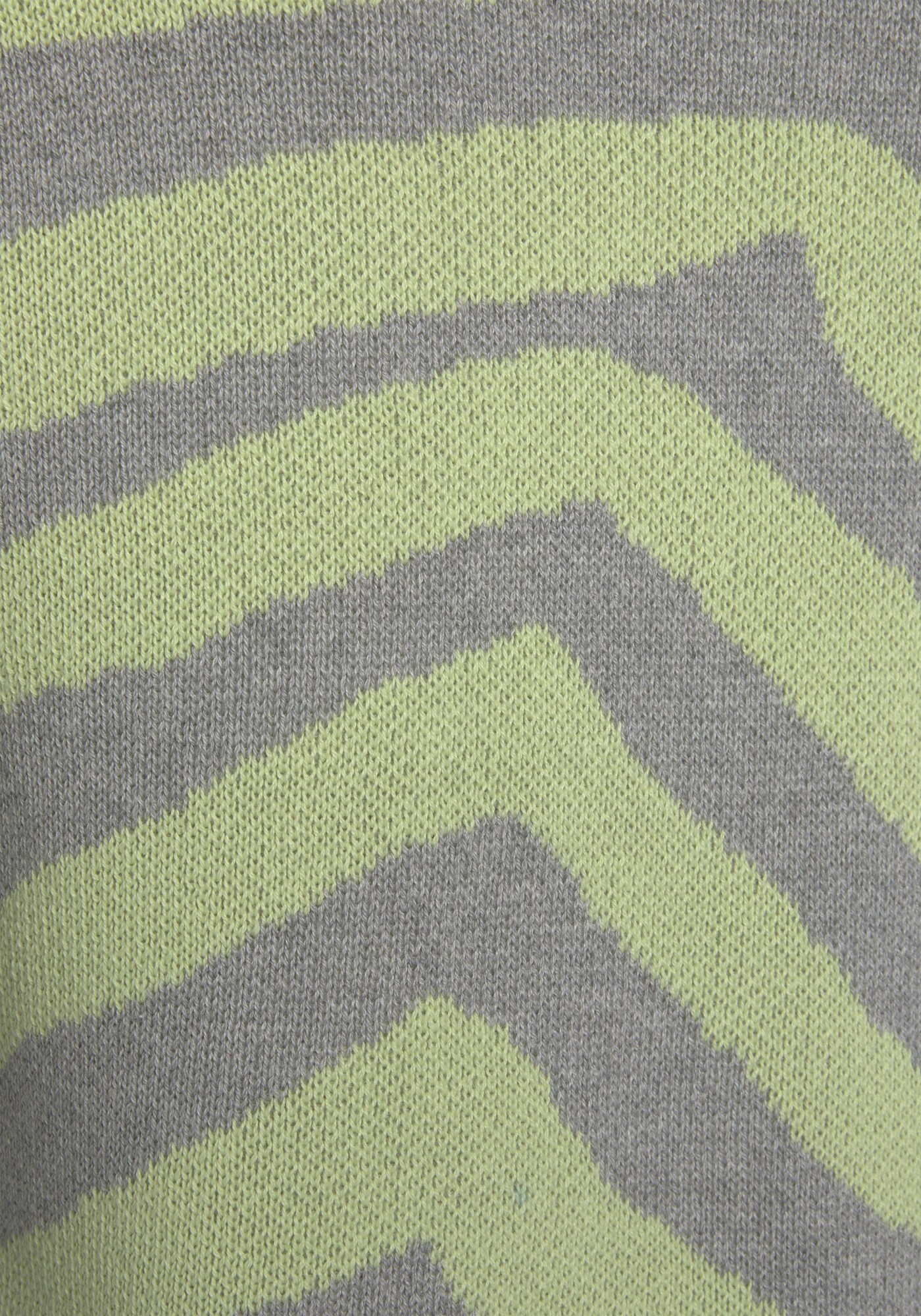 Thumbnail - Pullover