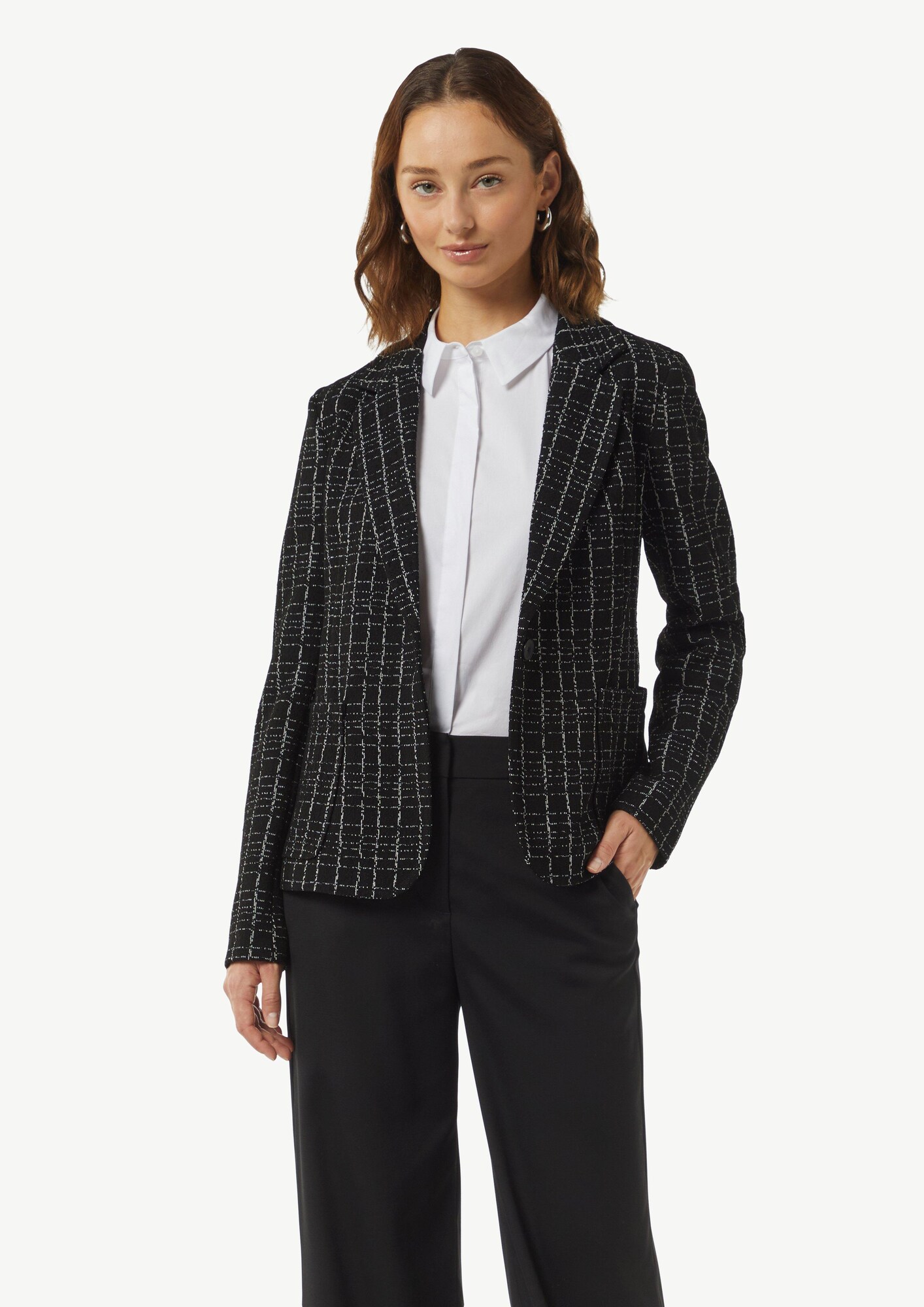 Thumbnail - Blazer