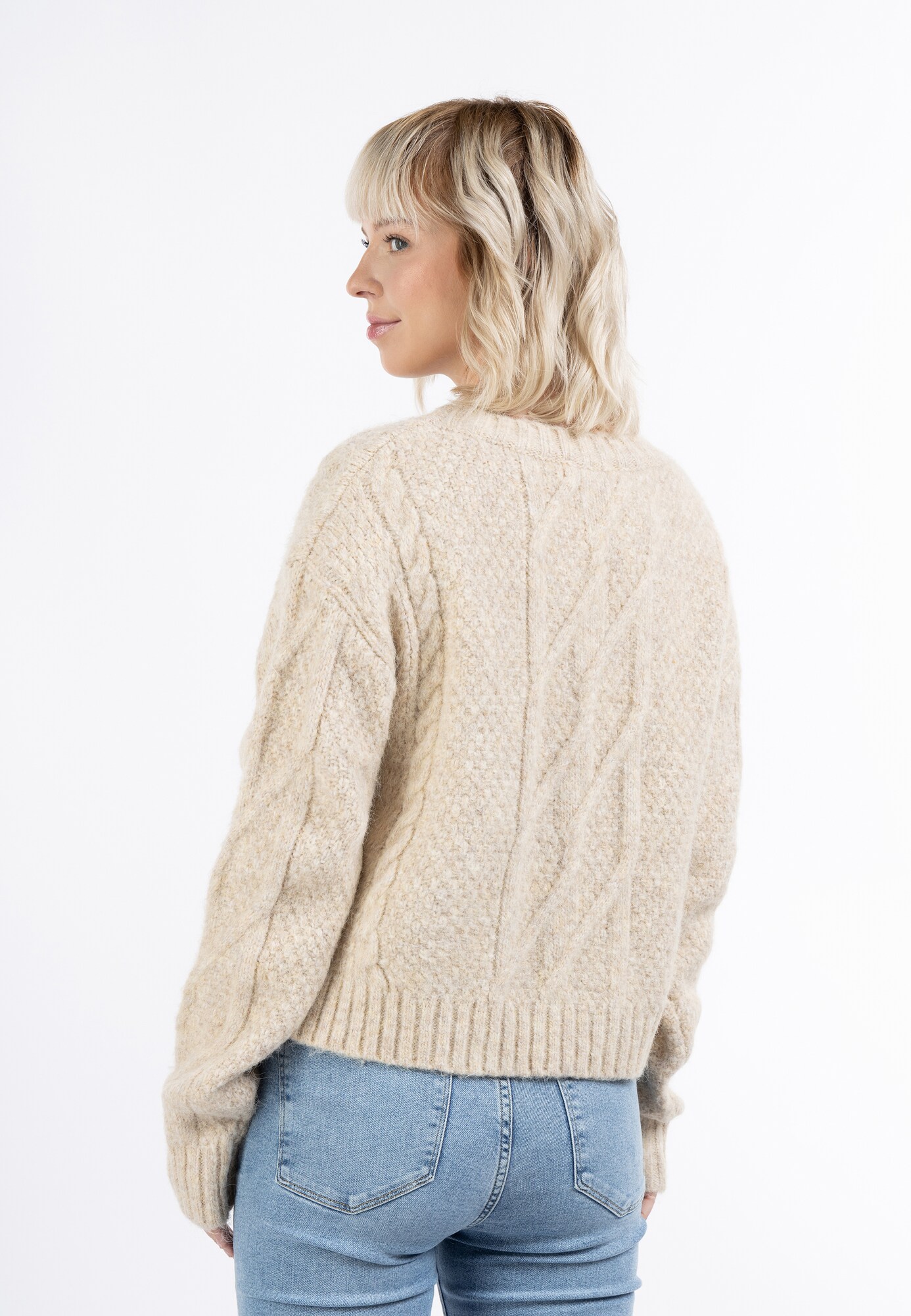 Thumbnail - MYMO Pullover