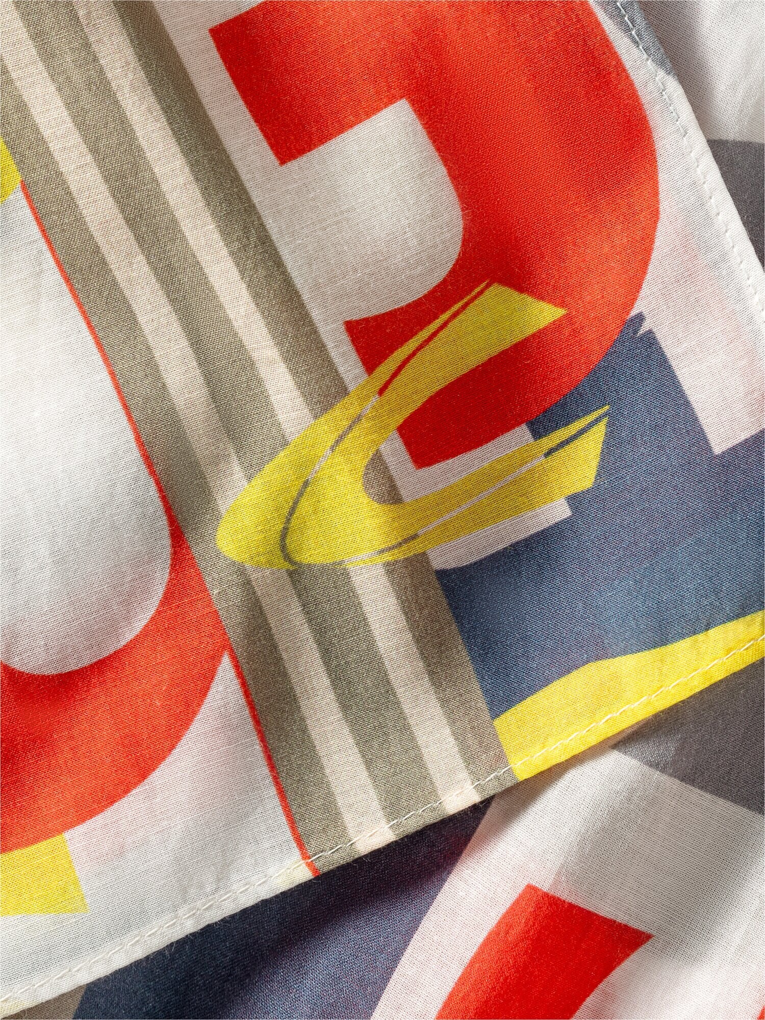Thumbnail - CAMEL ACTIVE Feines Modetuch mit sommerlichem Letter Print