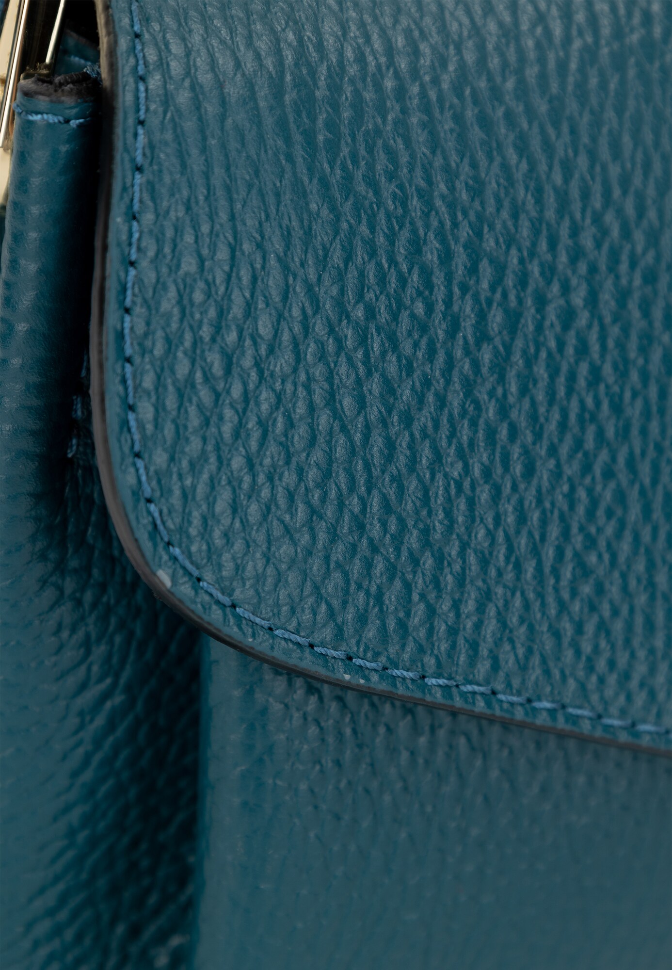 Thumbnail - Usha Clutch