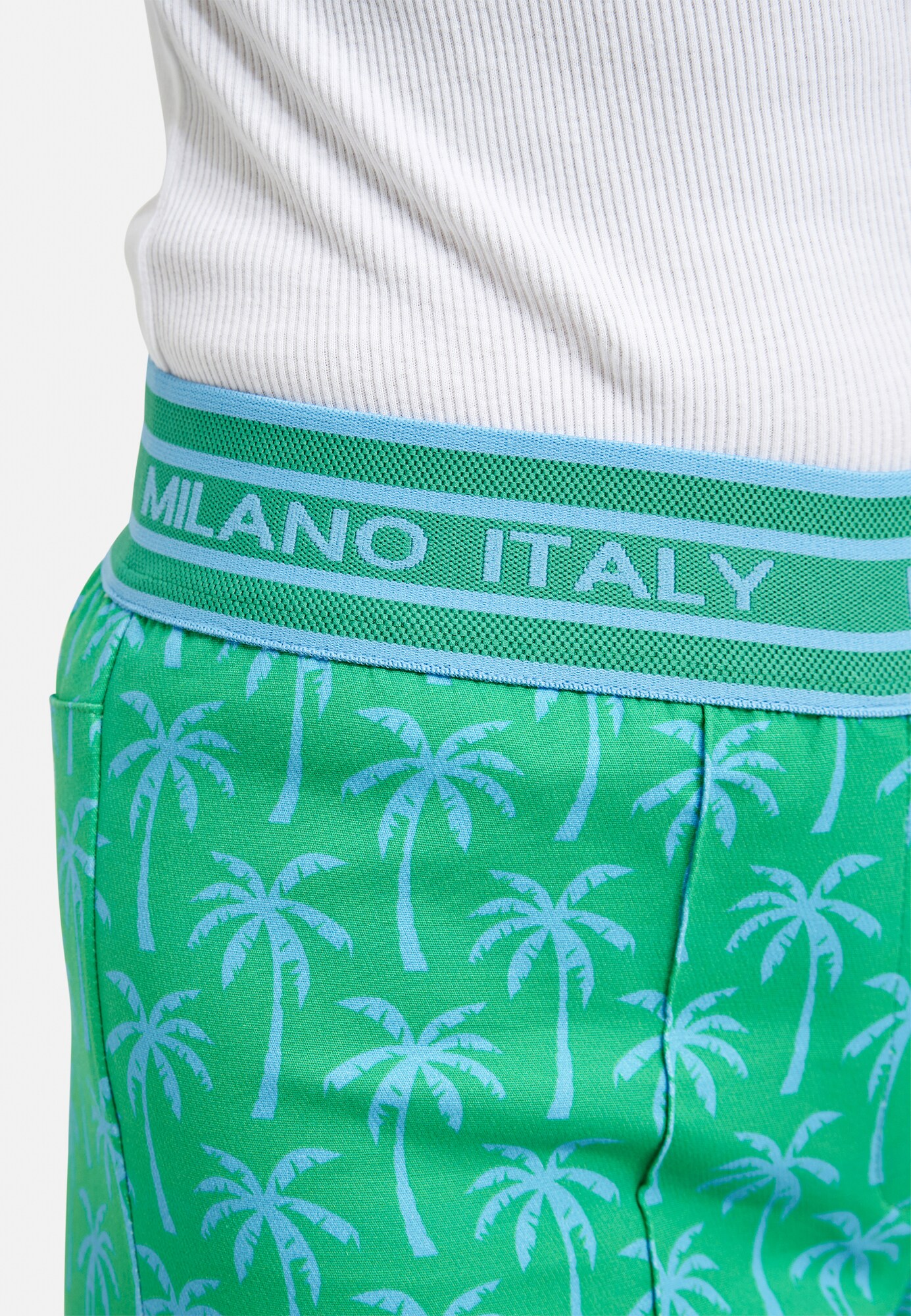 Thumbnail - Milano Italy Knöchellange Hose mit Biesen und All Over Print