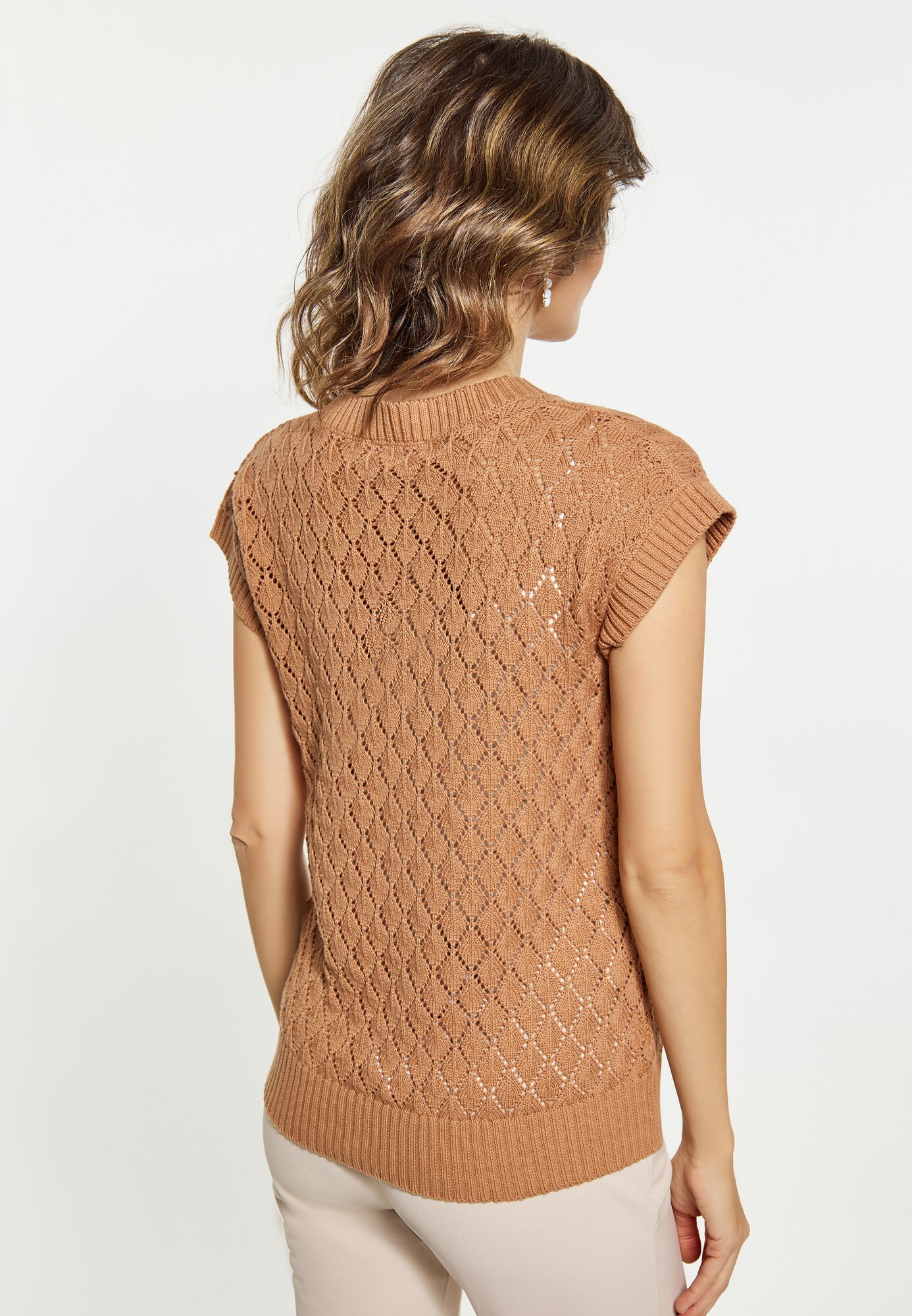 Thumbnail - Usha Pullover