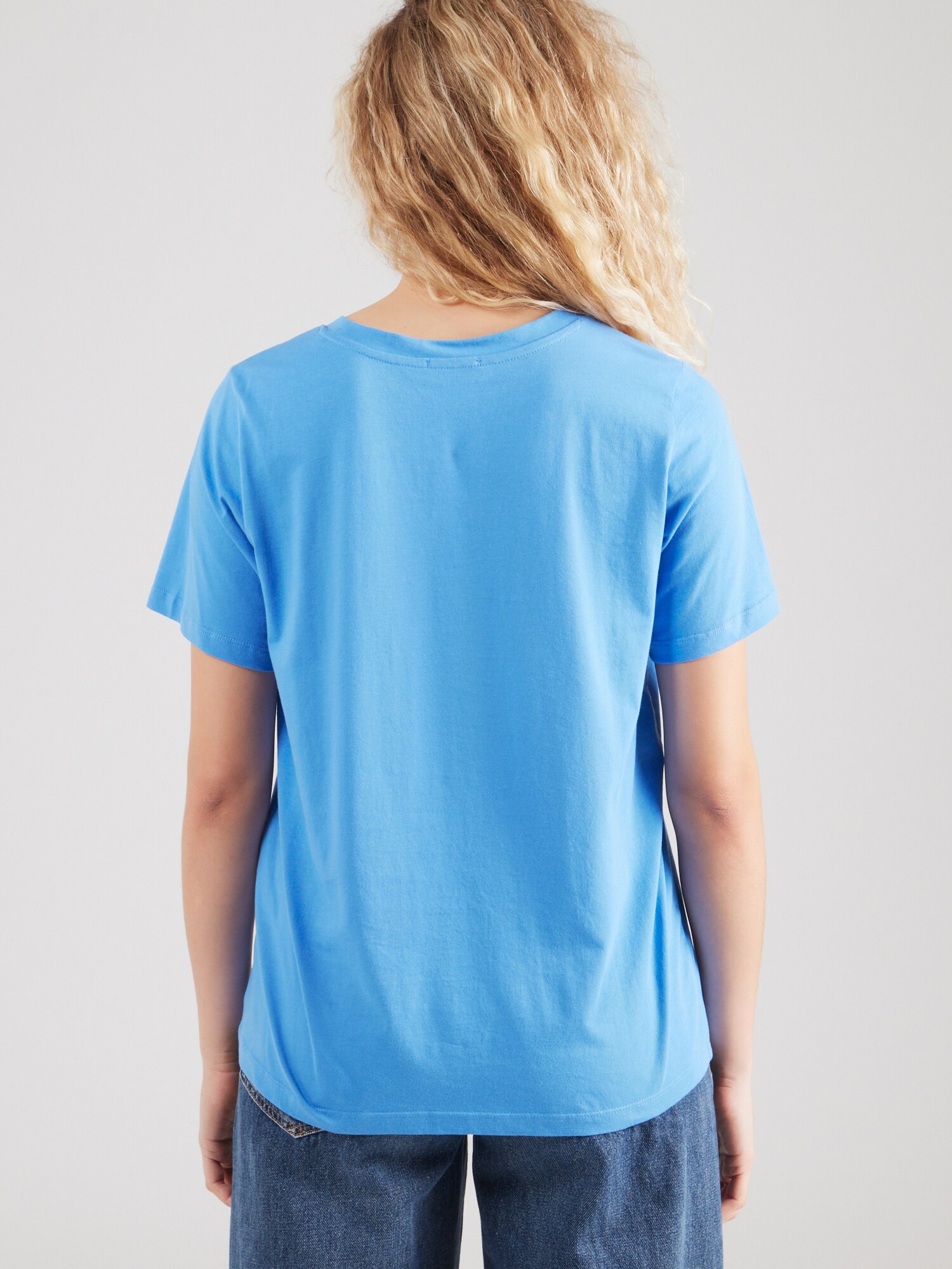 Thumbnail - T-Shirt