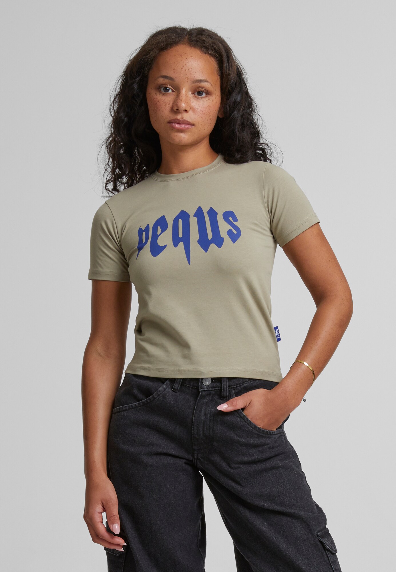 Thumbnail - Pequs T-Shirt