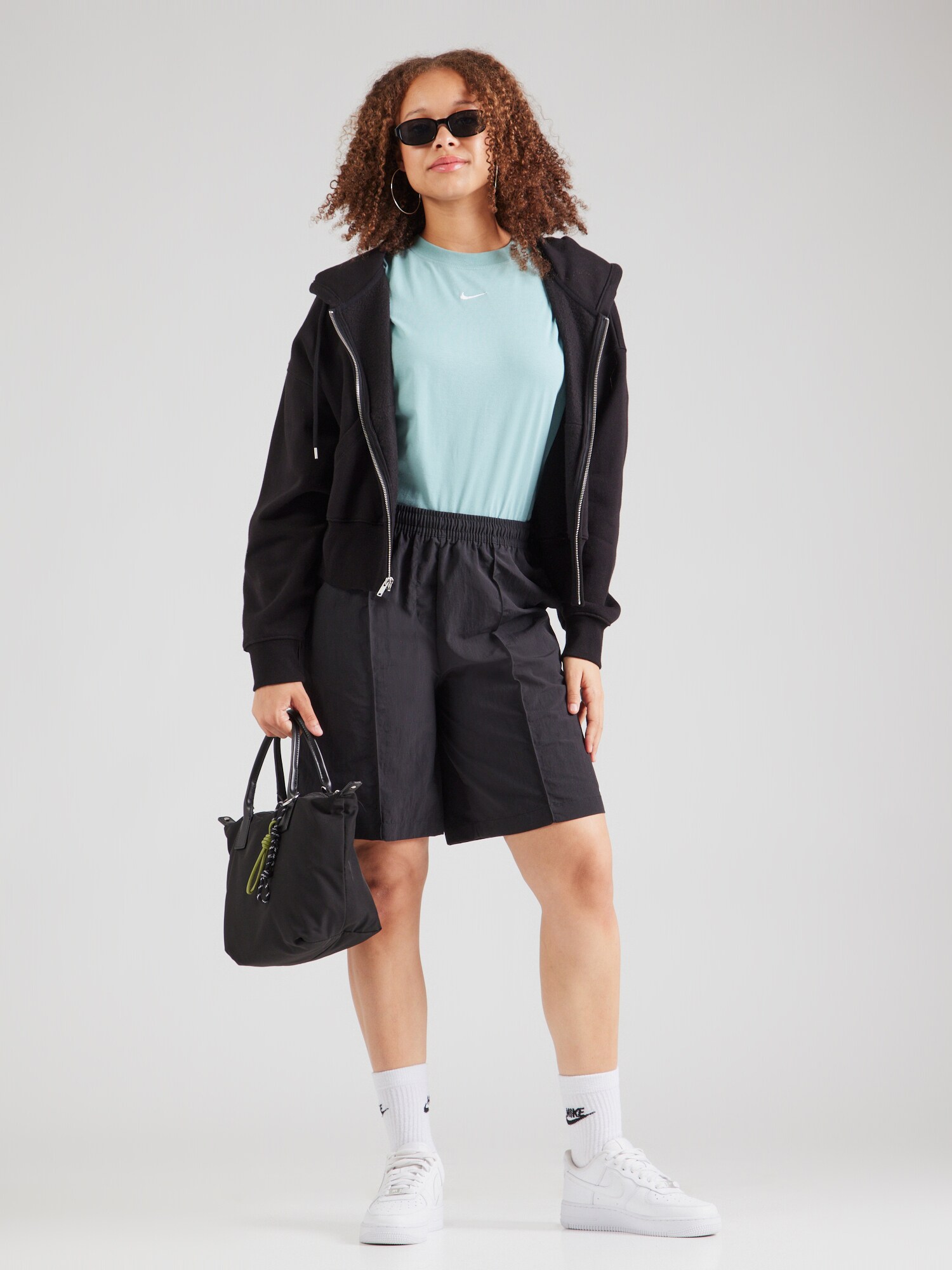 Thumbnail - T-Shirt 'Essentials'