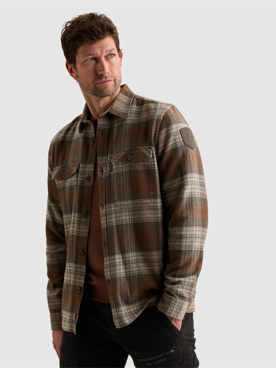 Skjorta 'Overshirt with check pattern and chest pockets'