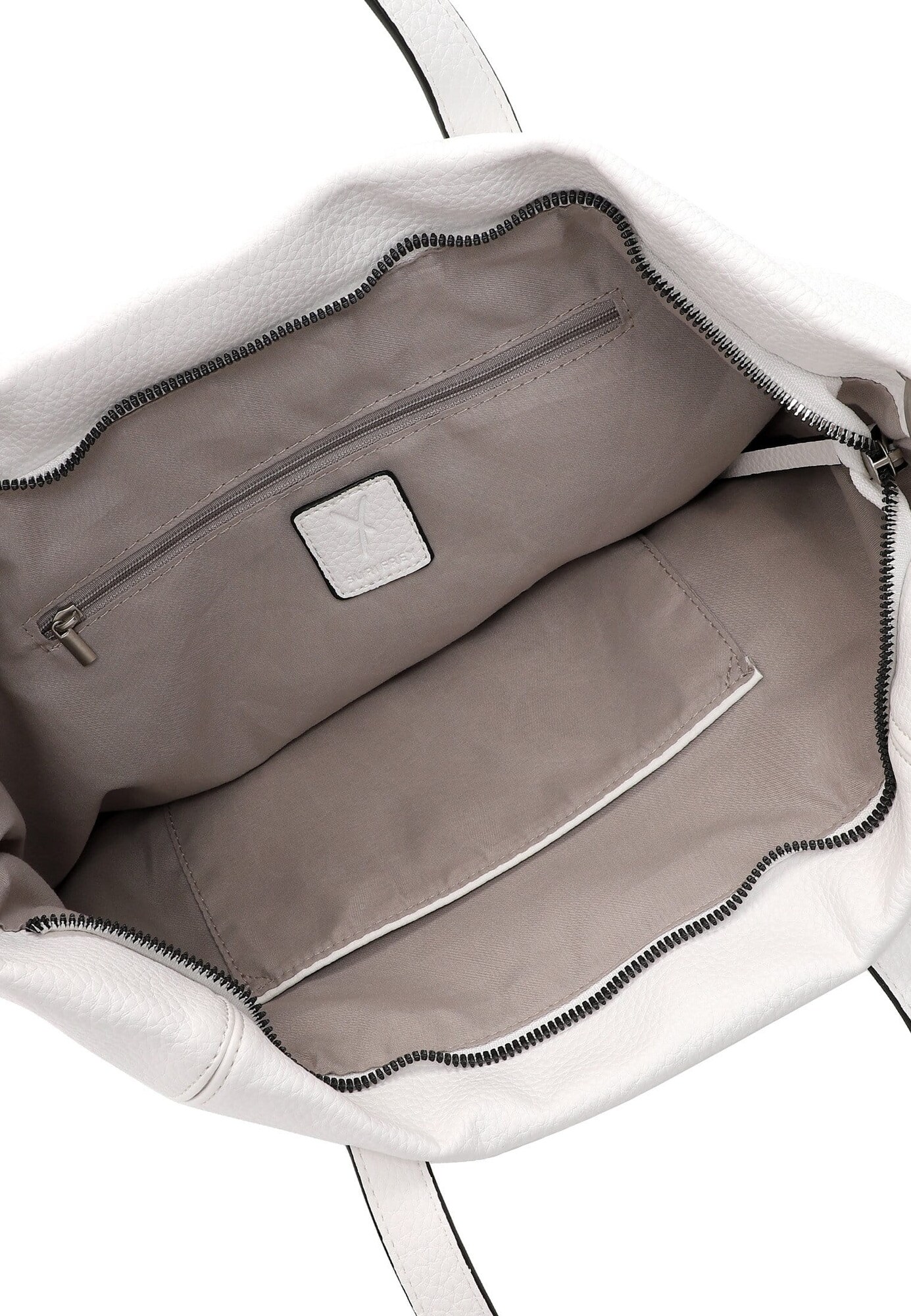 Thumbnail - Suri Frey Shopper Kimberly