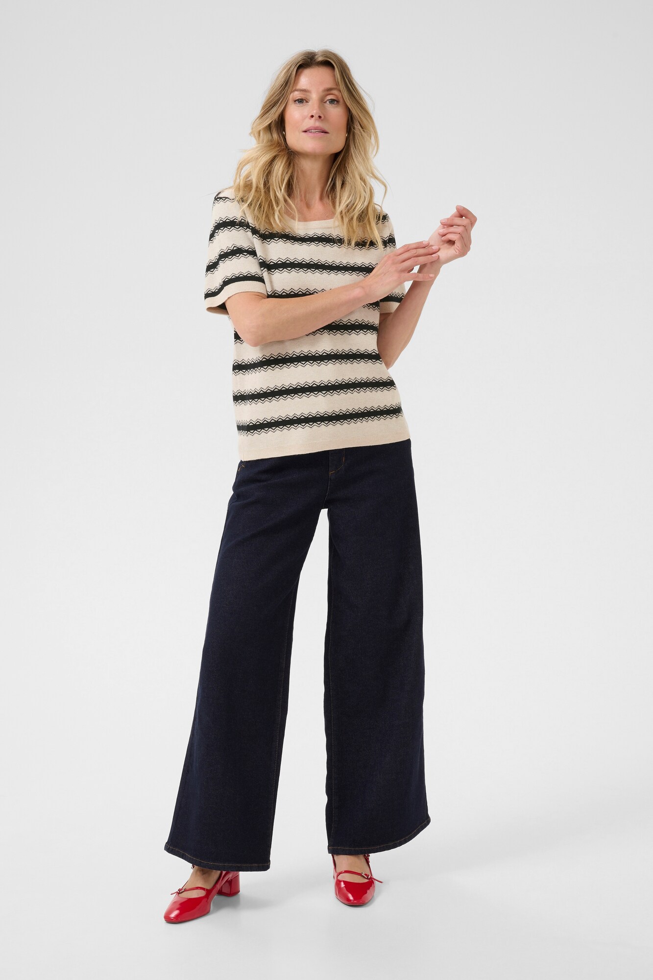 Thumbnail - Cream Pullover CRDela