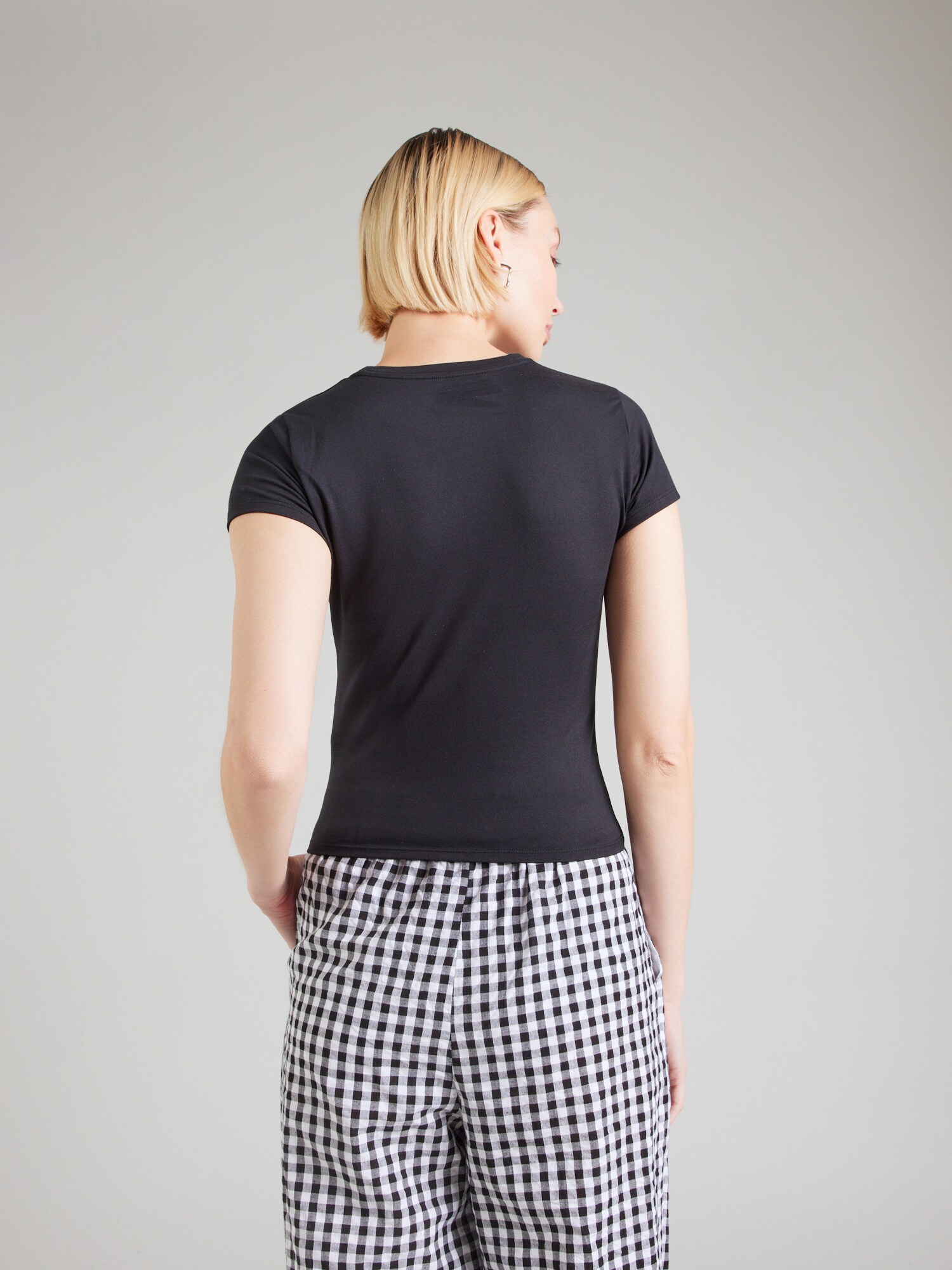 Thumbnail - T-Shirt
