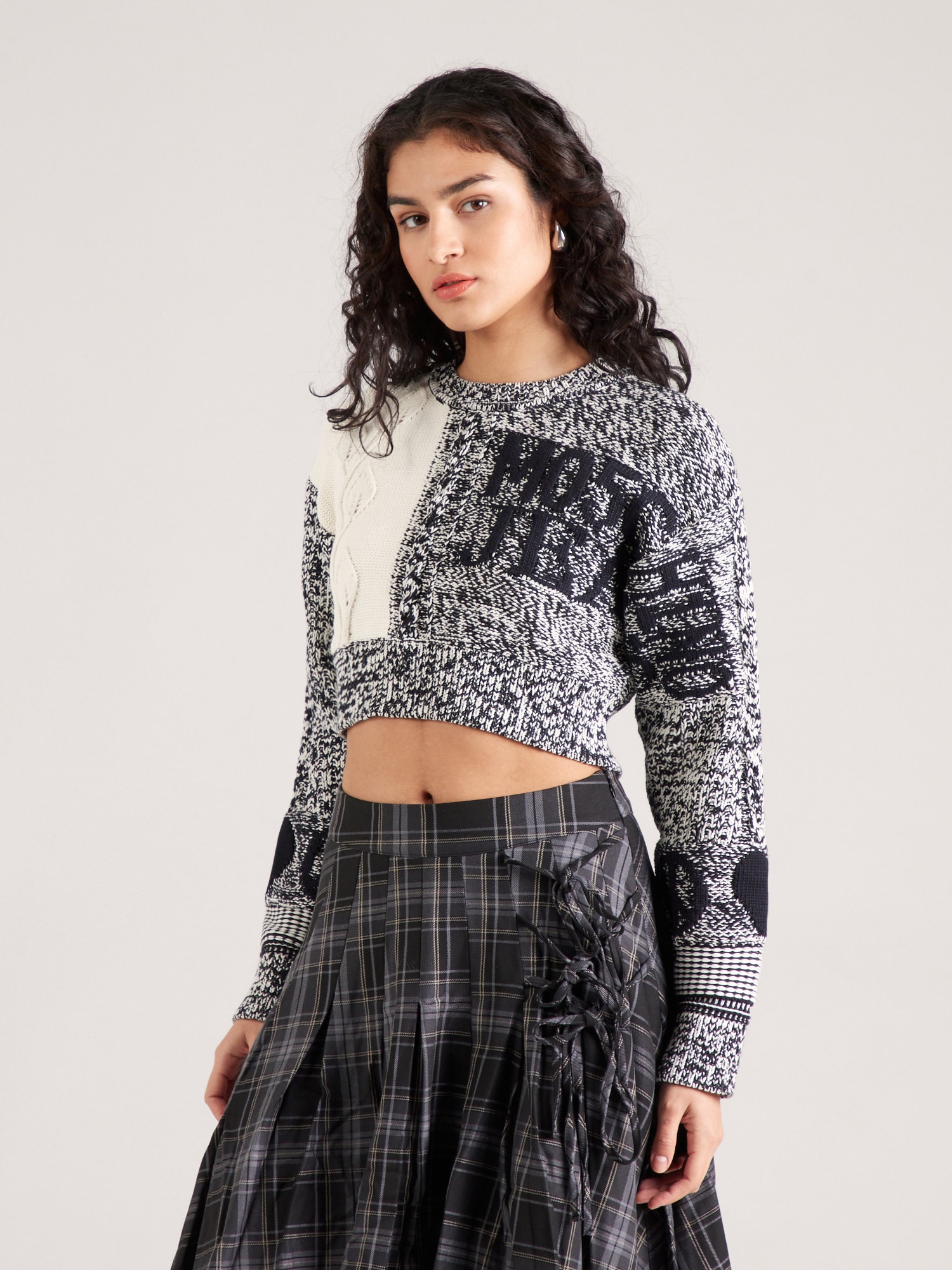 Moschino Jeans Pulóver  fekete / fehér termék 2. képe