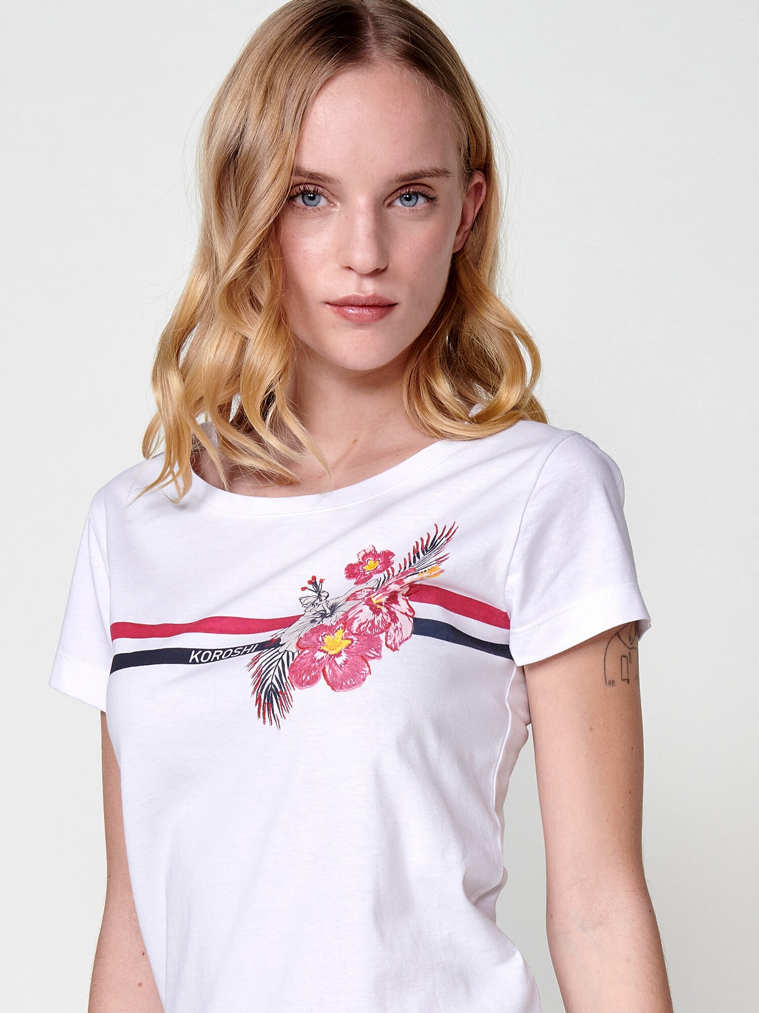 Thumbnail - KOROSHI T-Shirt