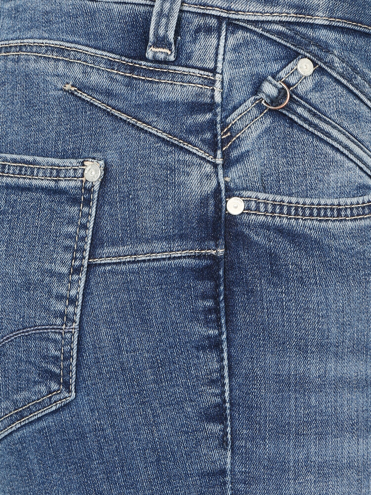 Thumbnail - Jeans
