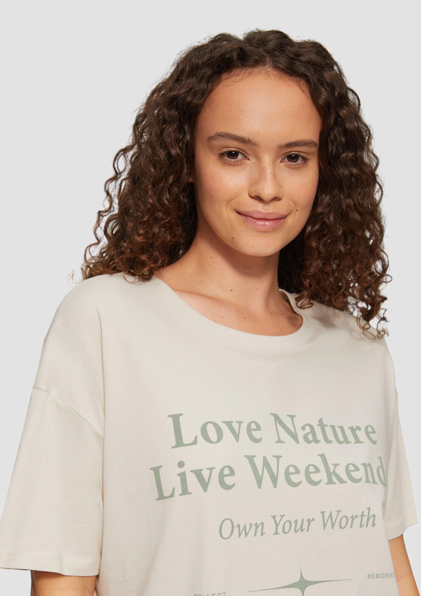 Thumbnail - T-Shirt