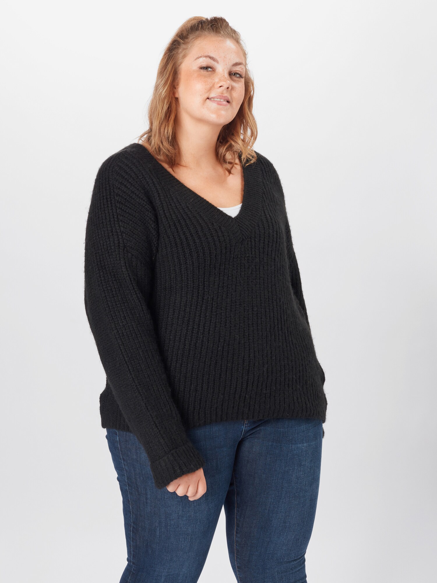 ABOUT YOU Curvy Pulóver 'Valeska'  fekete termék 2. képe
