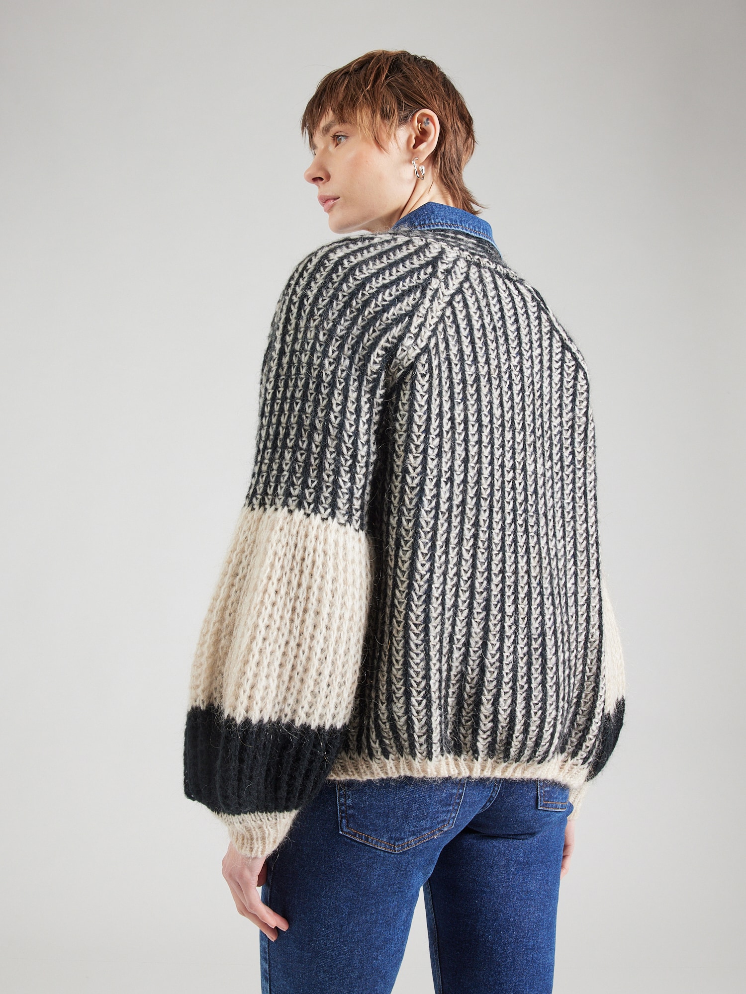 Thumbnail - Strickjacke