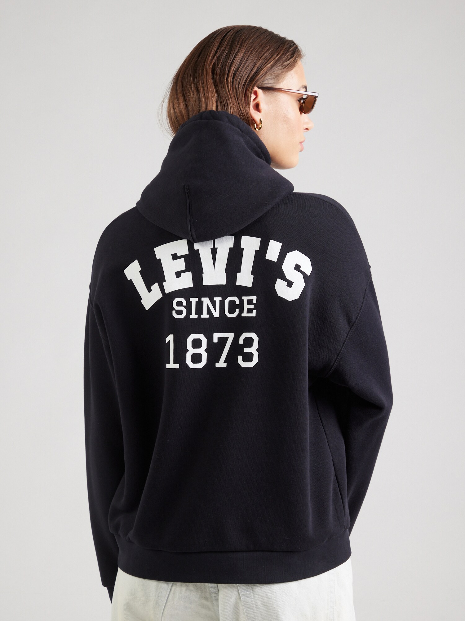 LEVI'S ® Tréning póló  fekete / fehér termék 2. képe