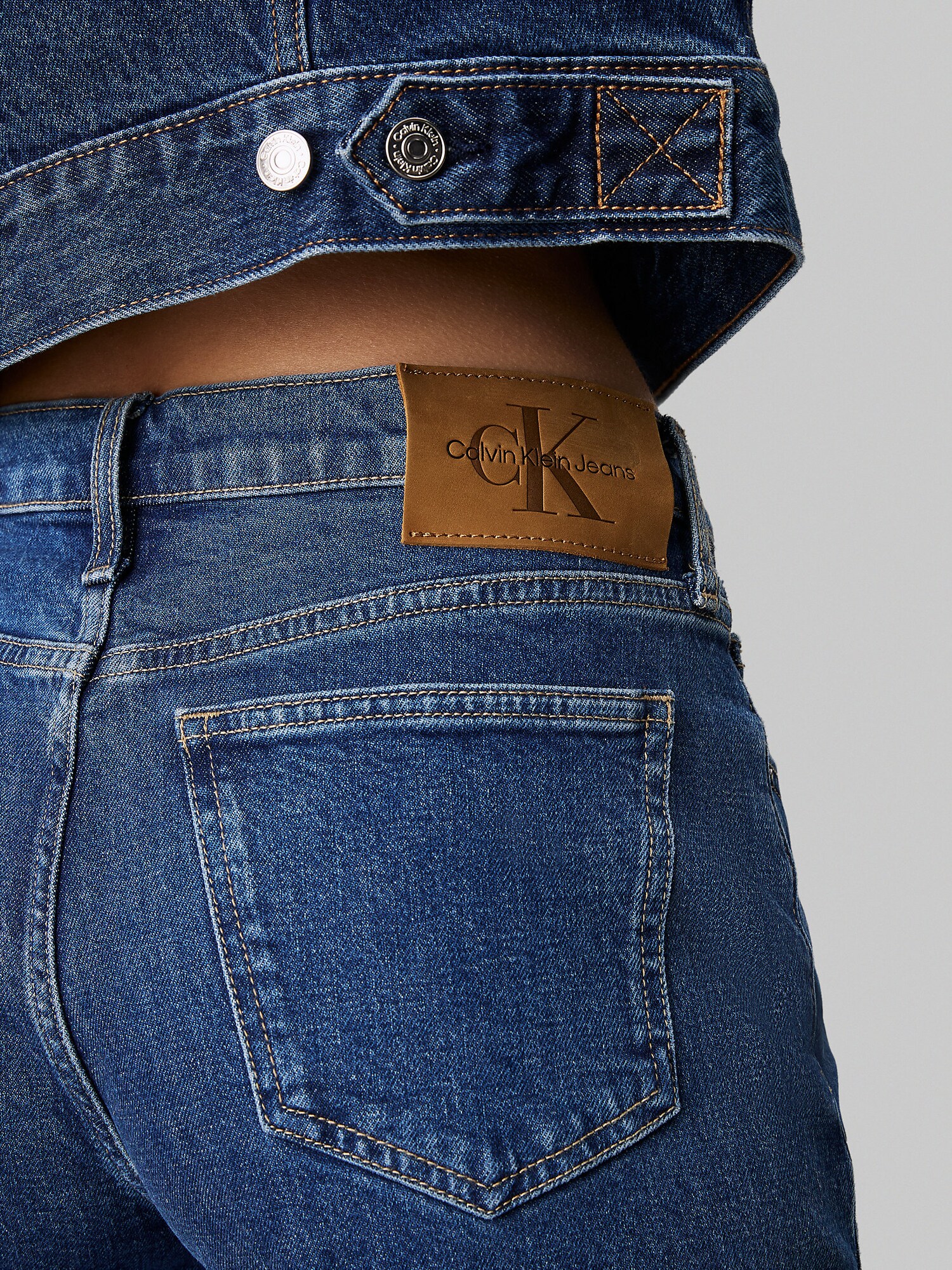 Thumbnail - Jeans