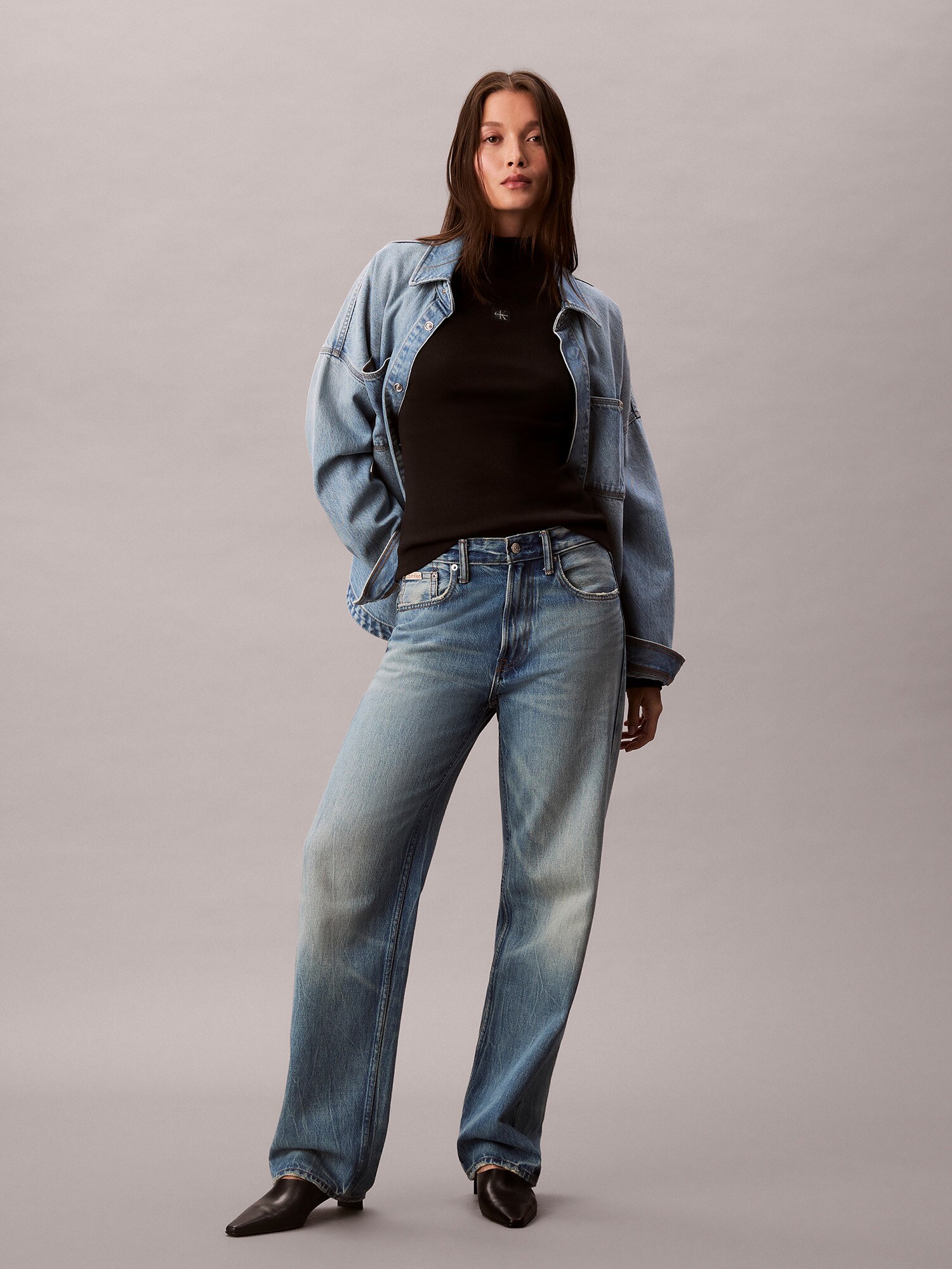 Calvin Klein Jeans Tričko tmavohnedá (obrázok 5)