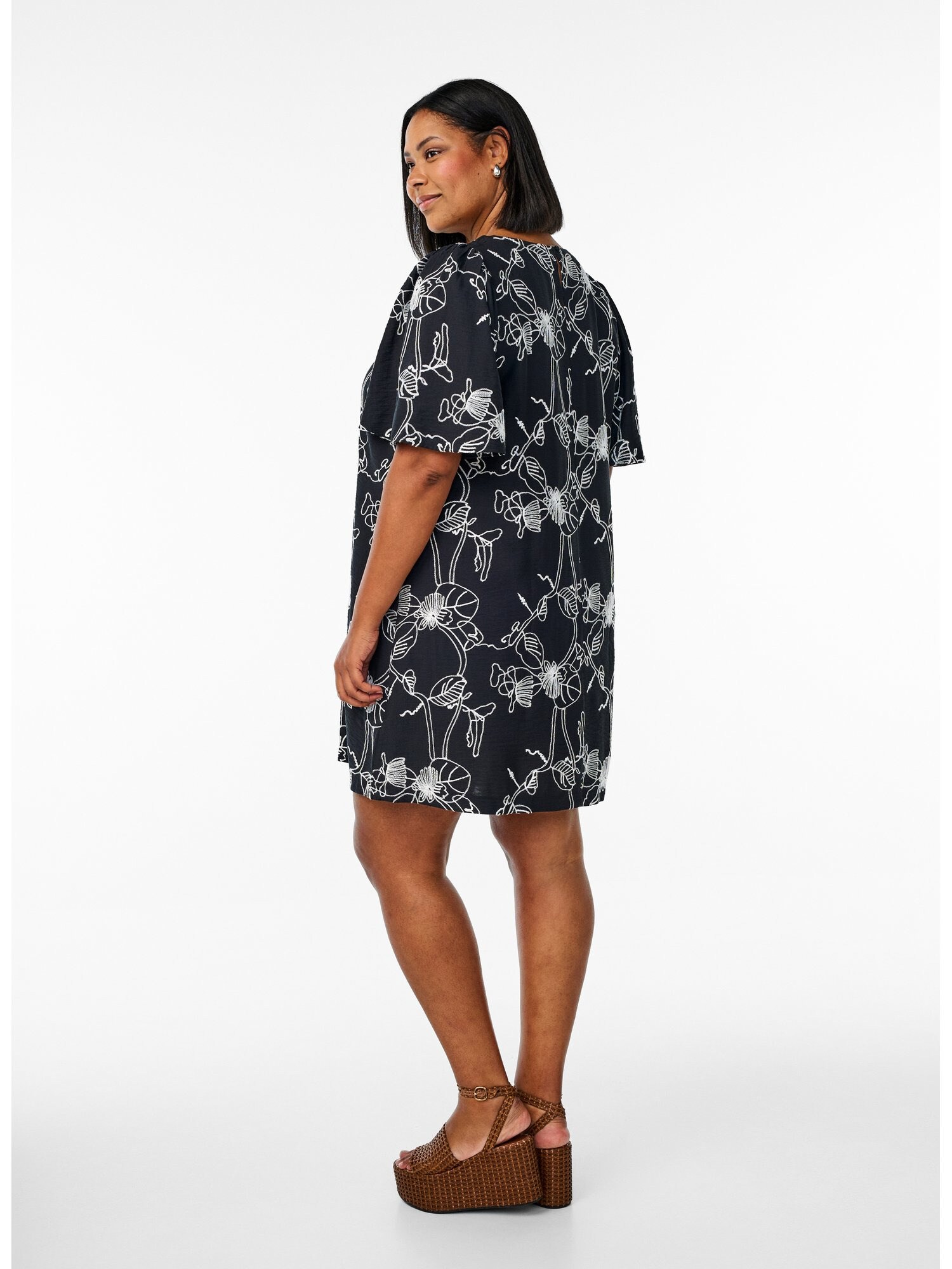 Thumbnail - Zizzi Kleid