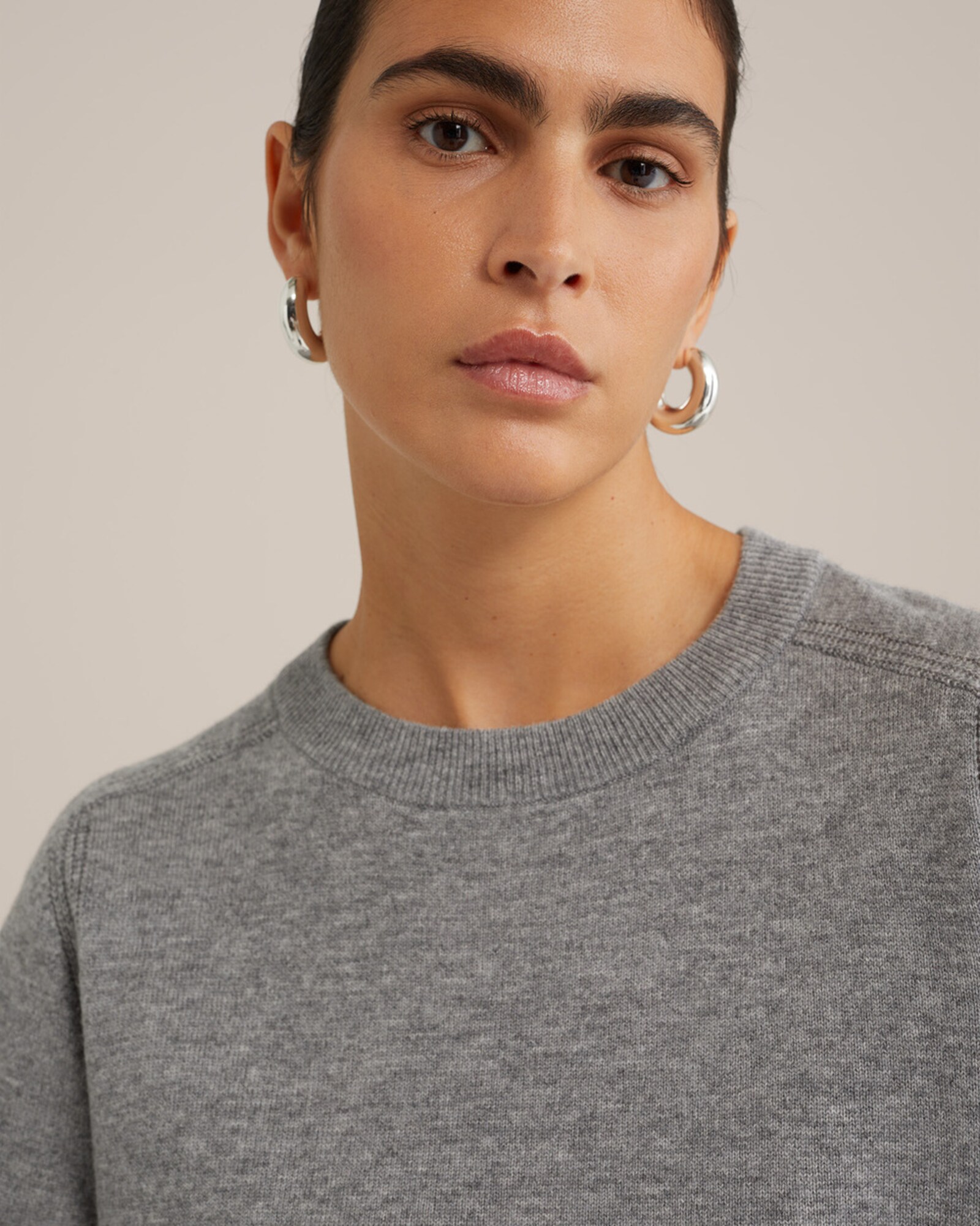 Thumbnail - WE Studio Pullover