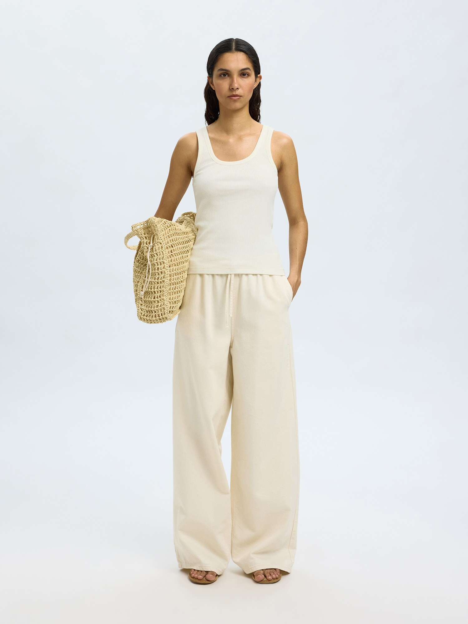 Thumbnail - SELECTED Top SLFAnna