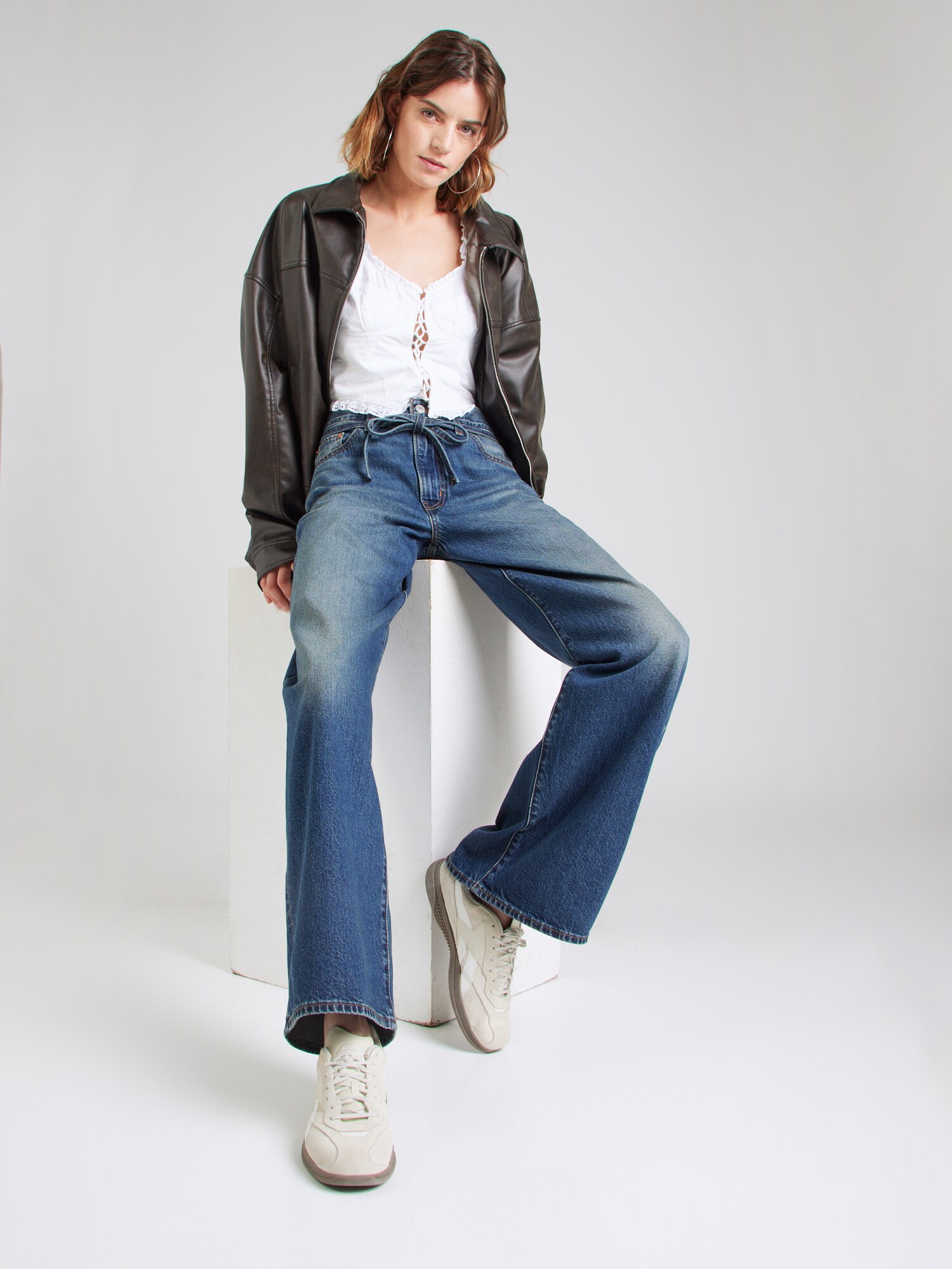 Thumbnail - Jeans