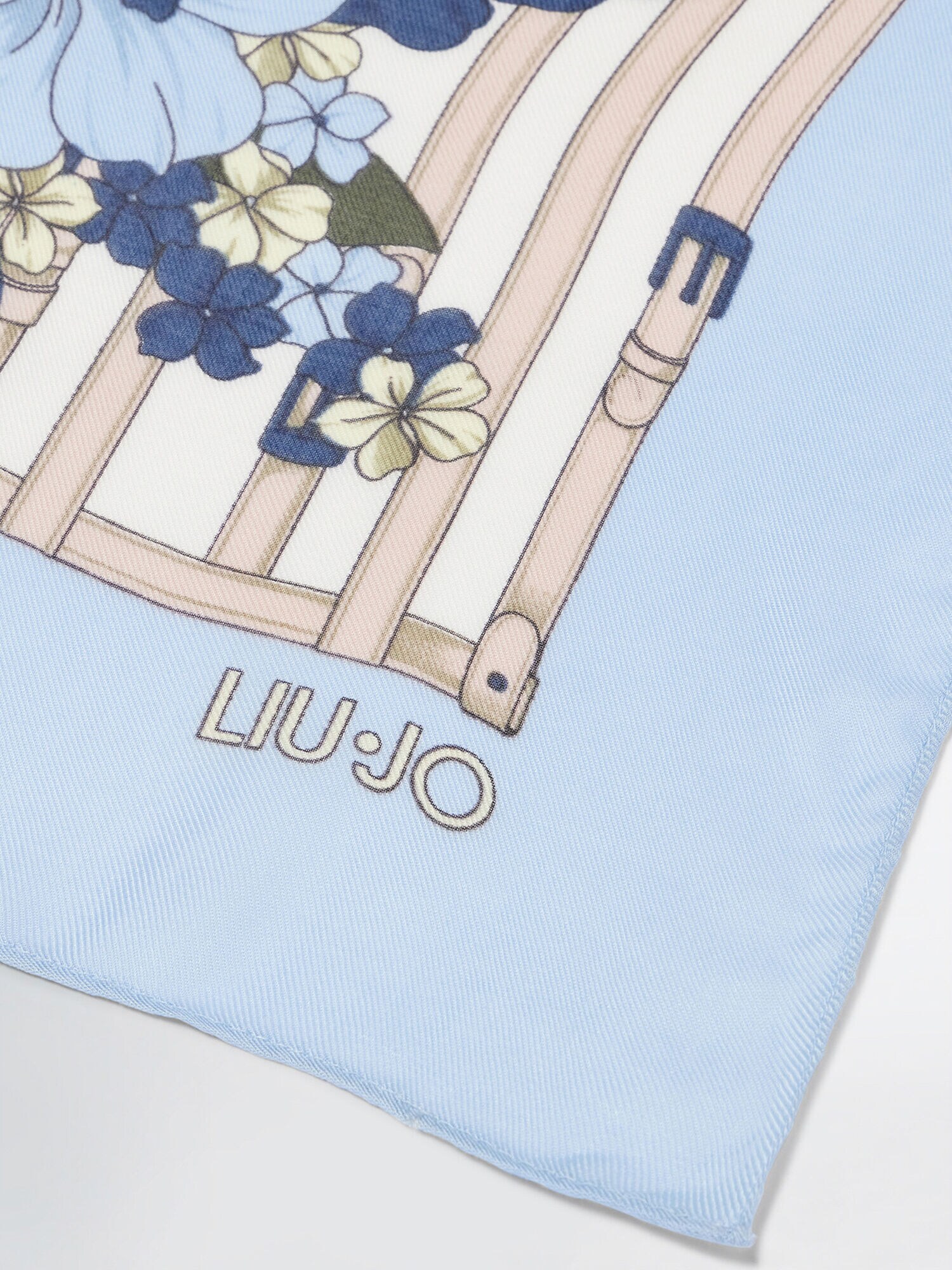 Thumbnail - Liu Jo Tuch