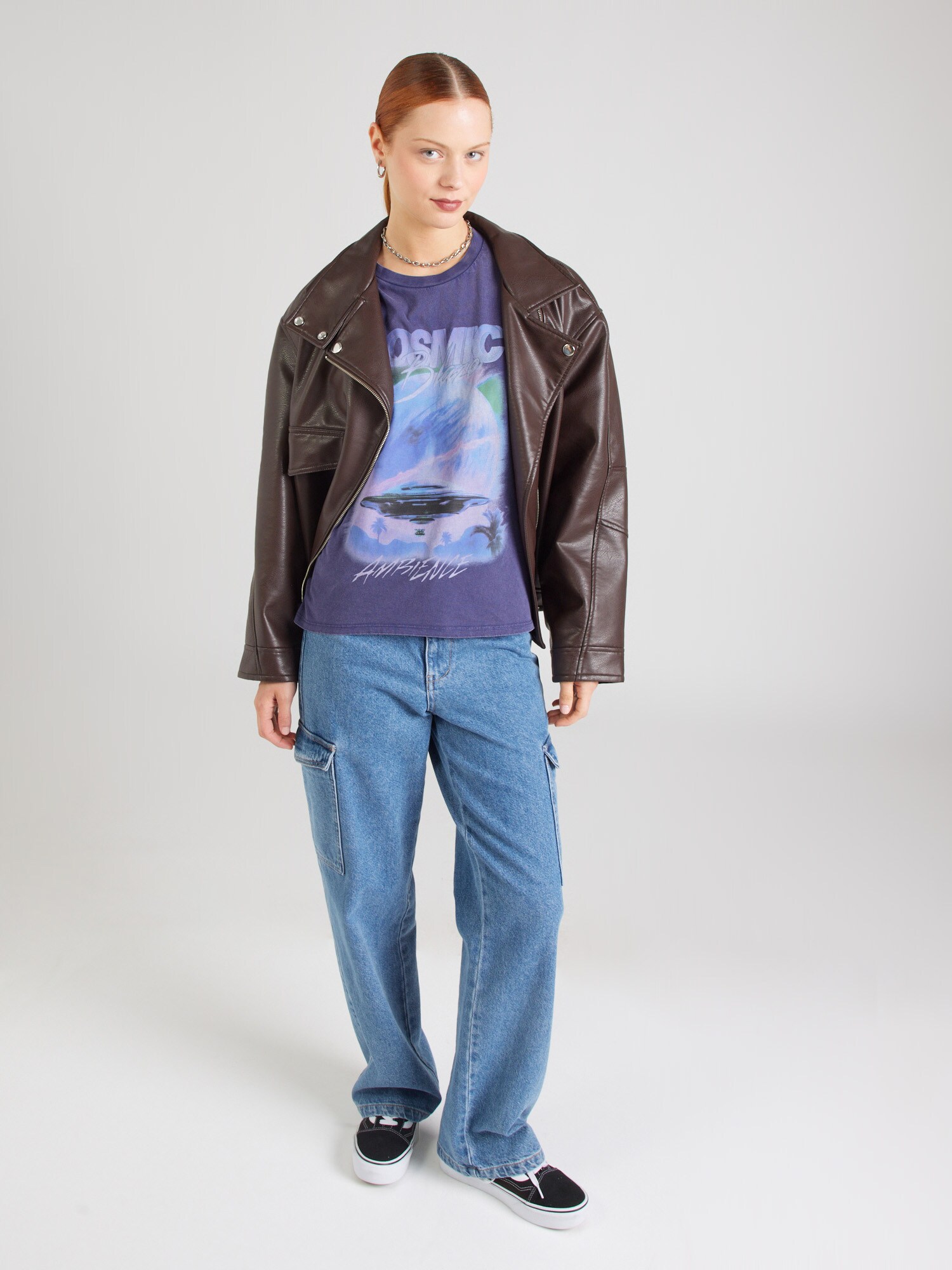 Thumbnail - T-Shirt