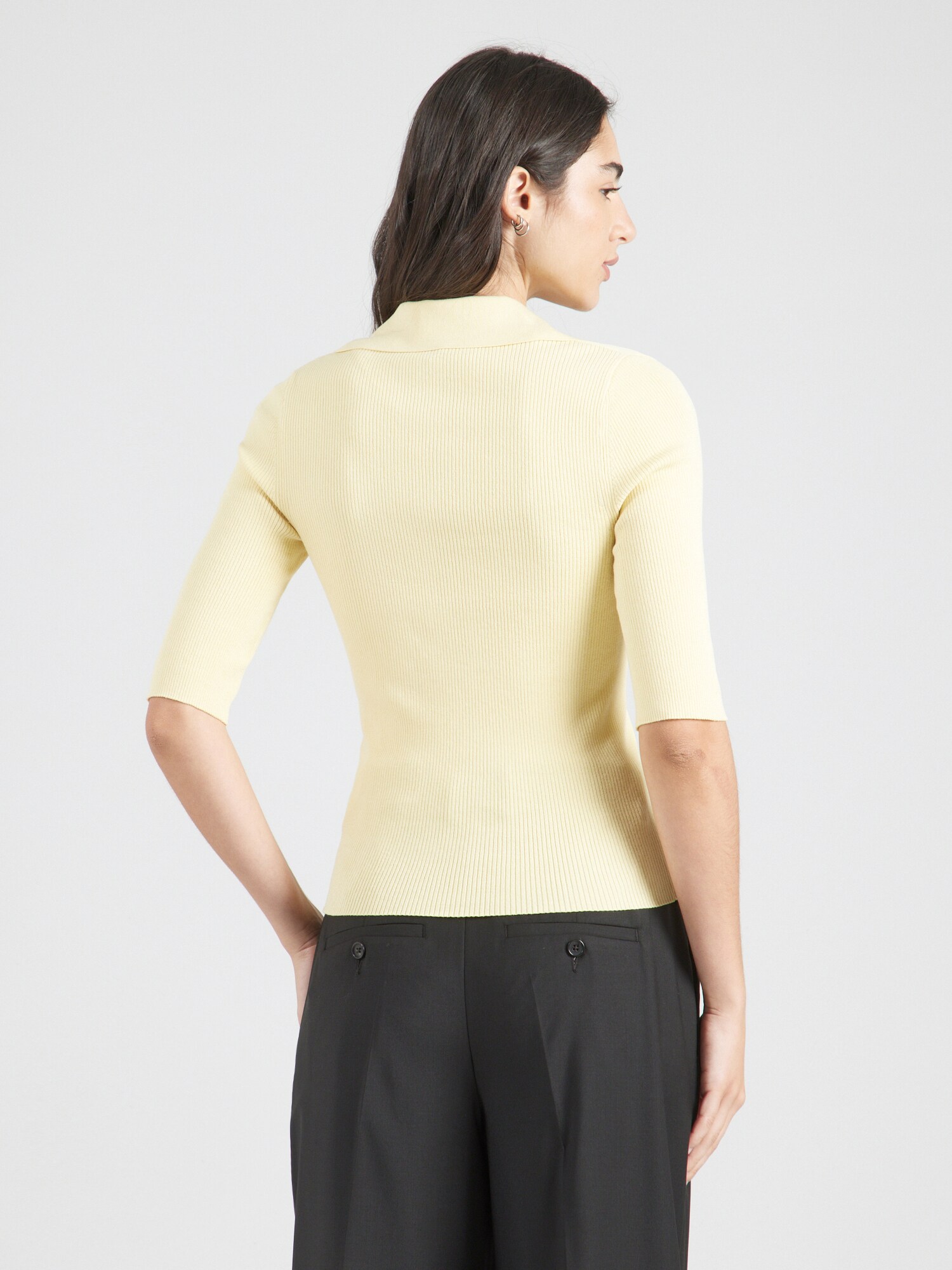 Thumbnail - Pullover