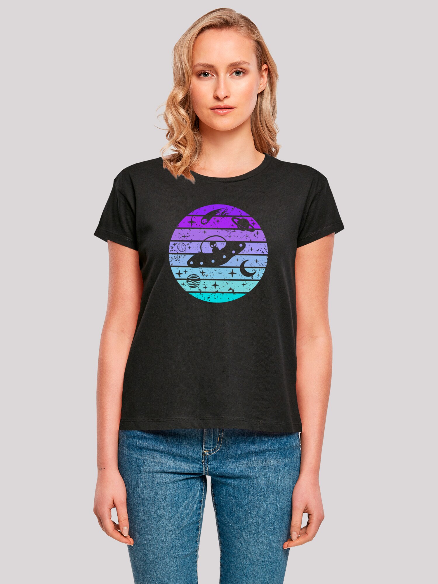 Thumbnail - F4NT4STIC T-Shirt Retro Alien Space Sunset