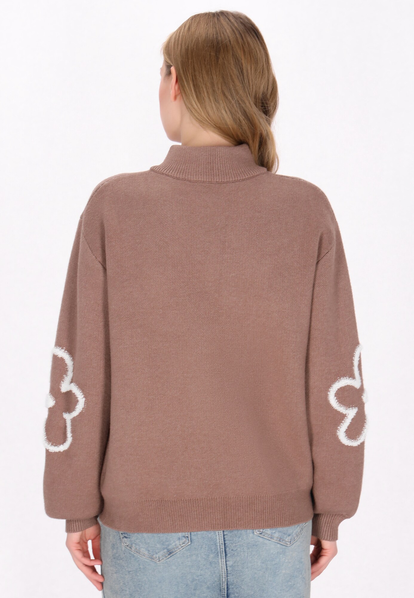 Thumbnail - MYMO Pullover