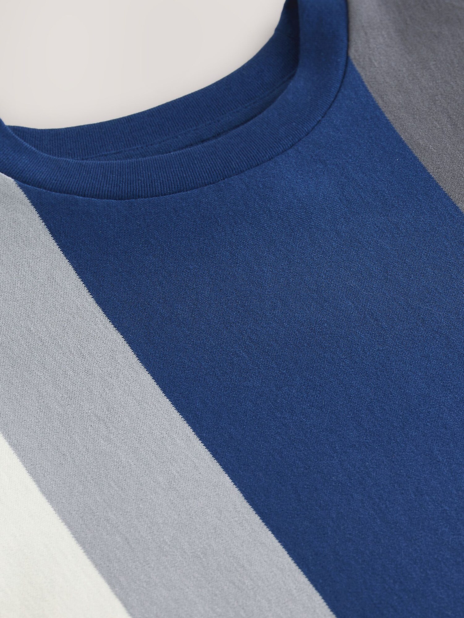 Thumbnail - Next T-Shirt