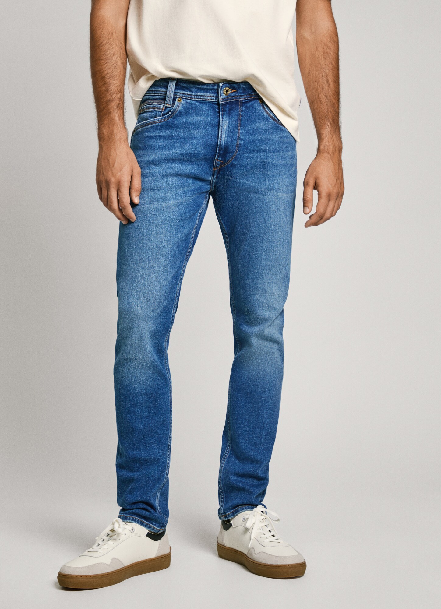 Thumbnail - Jeans