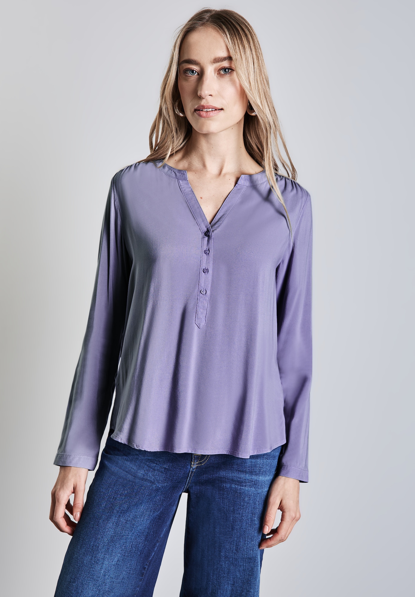 Thumbnail - Basic Bluse in Unifarbe