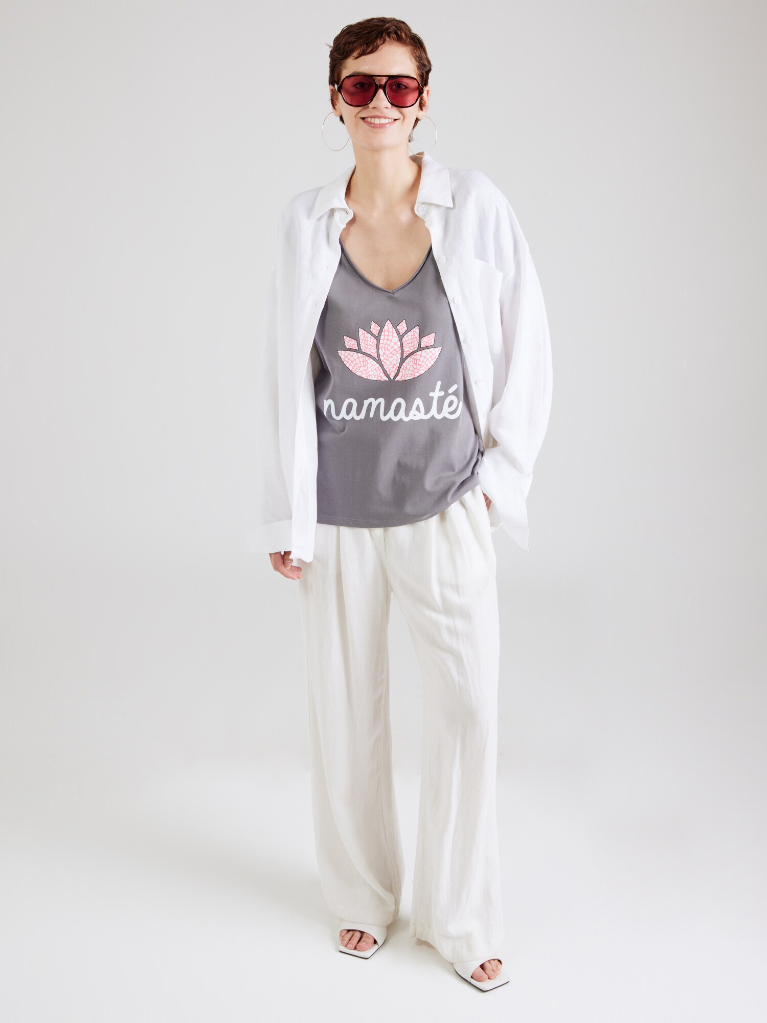 Thumbnail - T-Shirt 'Namasté'