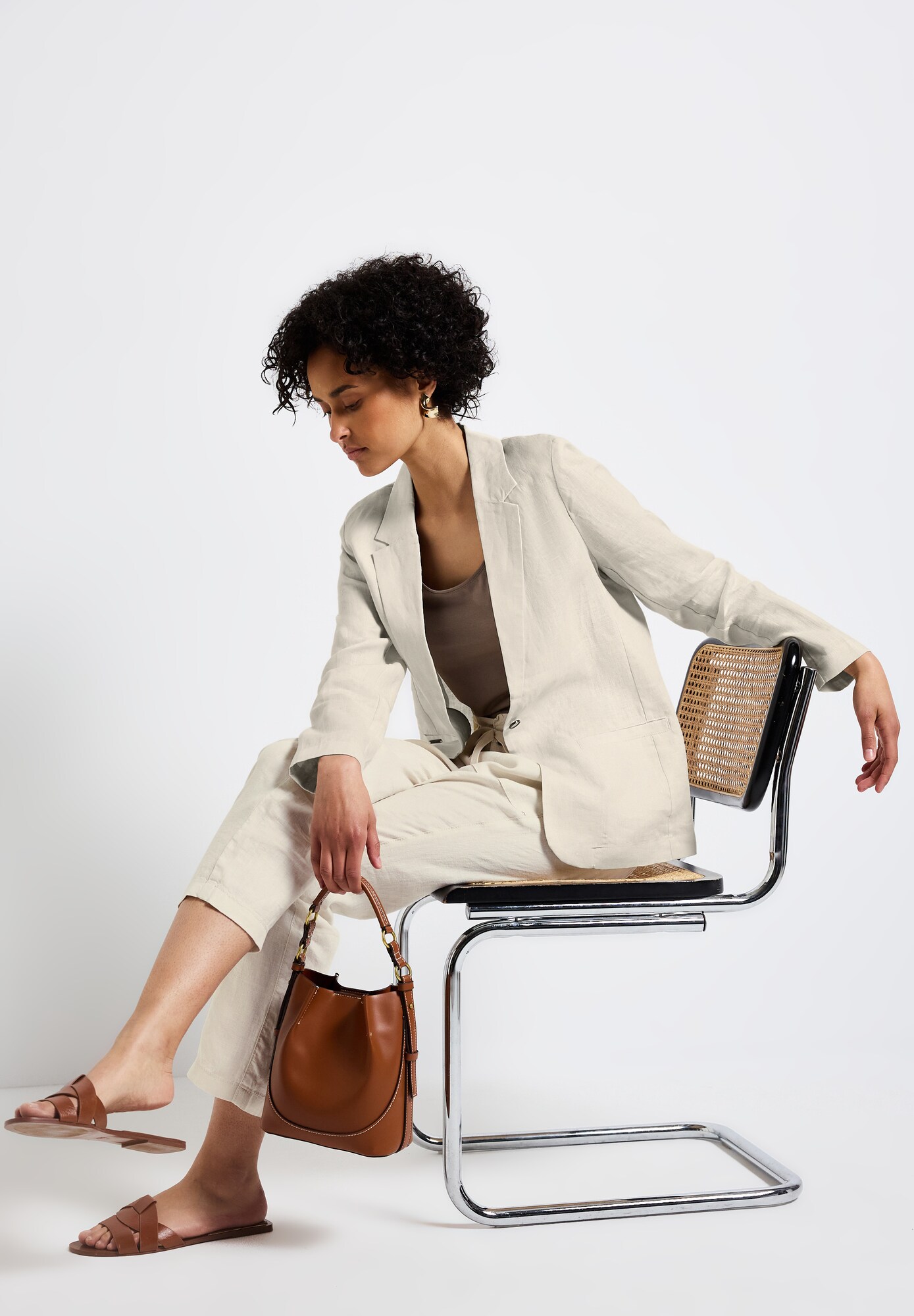 Thumbnail - Blazer