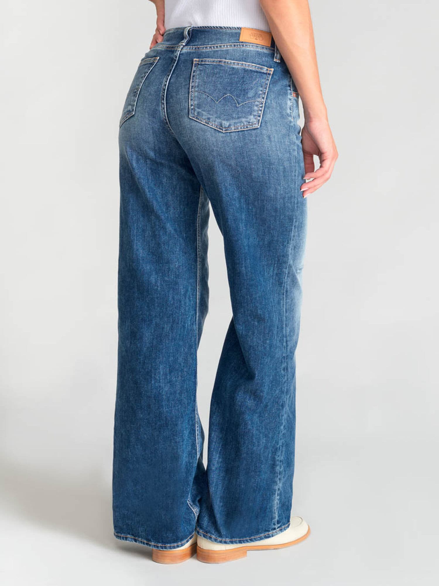 Thumbnail - Jeans