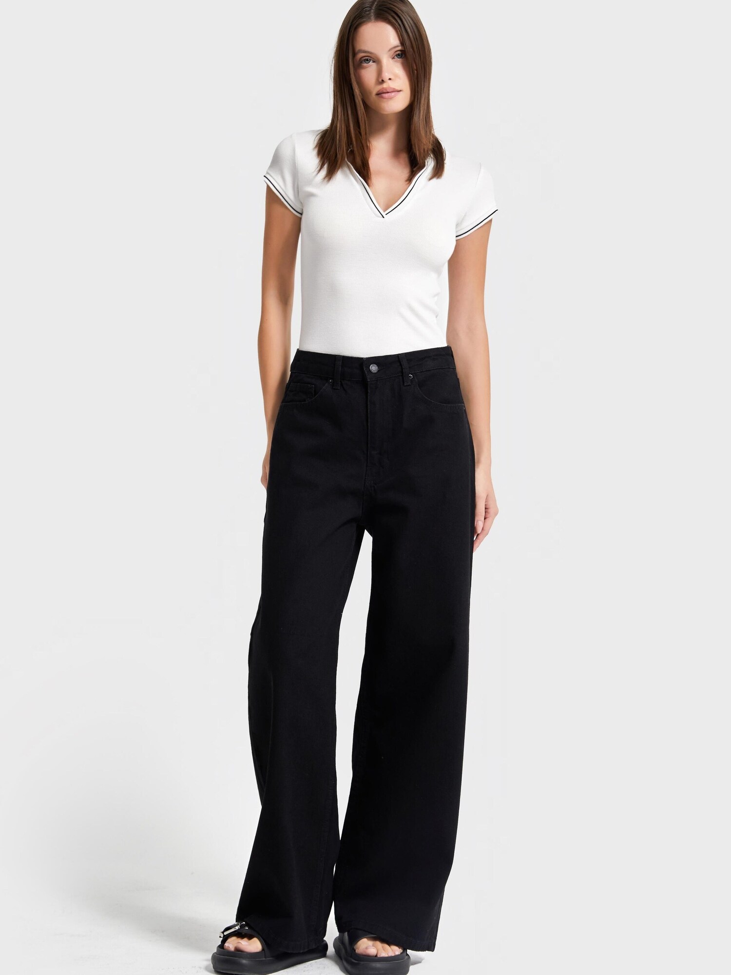 It's Basic Its Basic Jeans Baggy Mid Rise Jeans (Lenght 28)