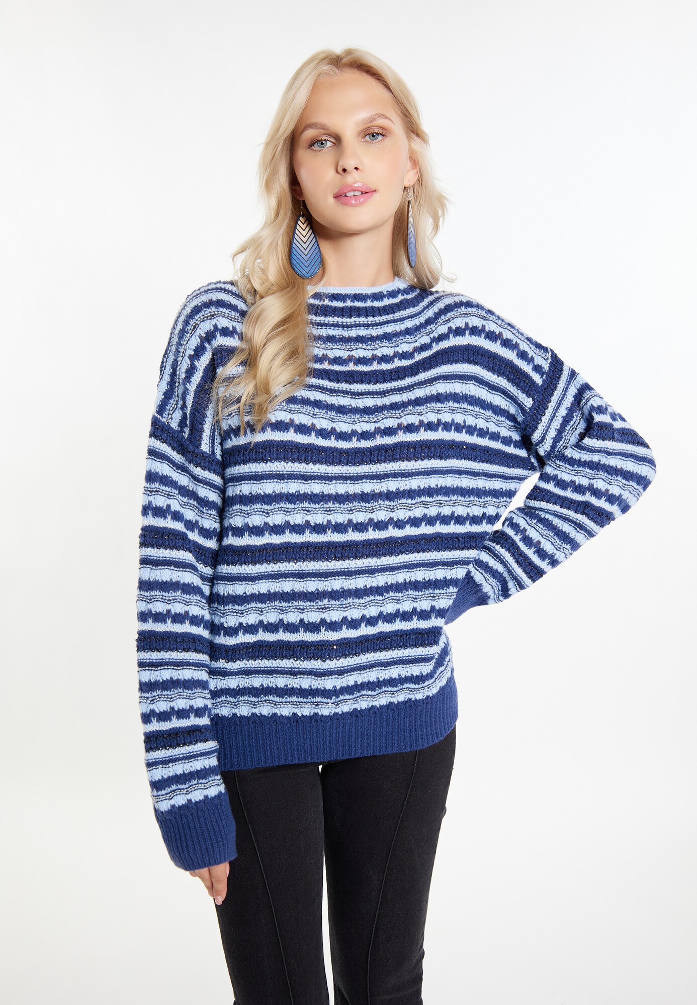 Thumbnail - IZIA Pullover