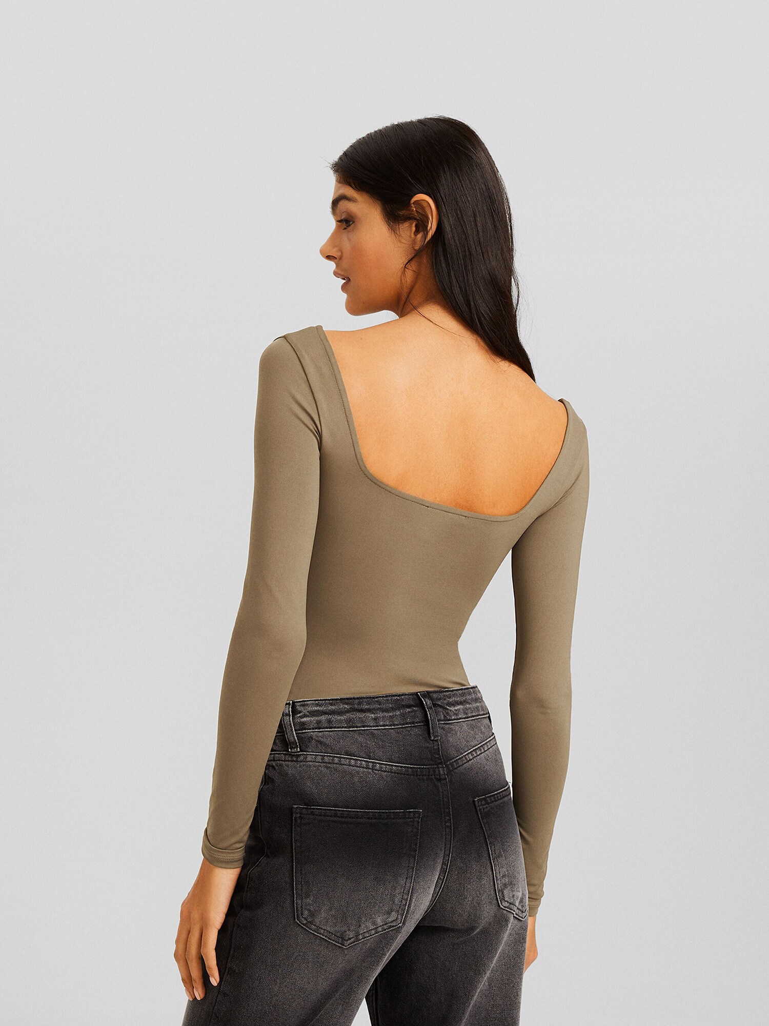 Bershka Rövid body  khaki termék 2. képe