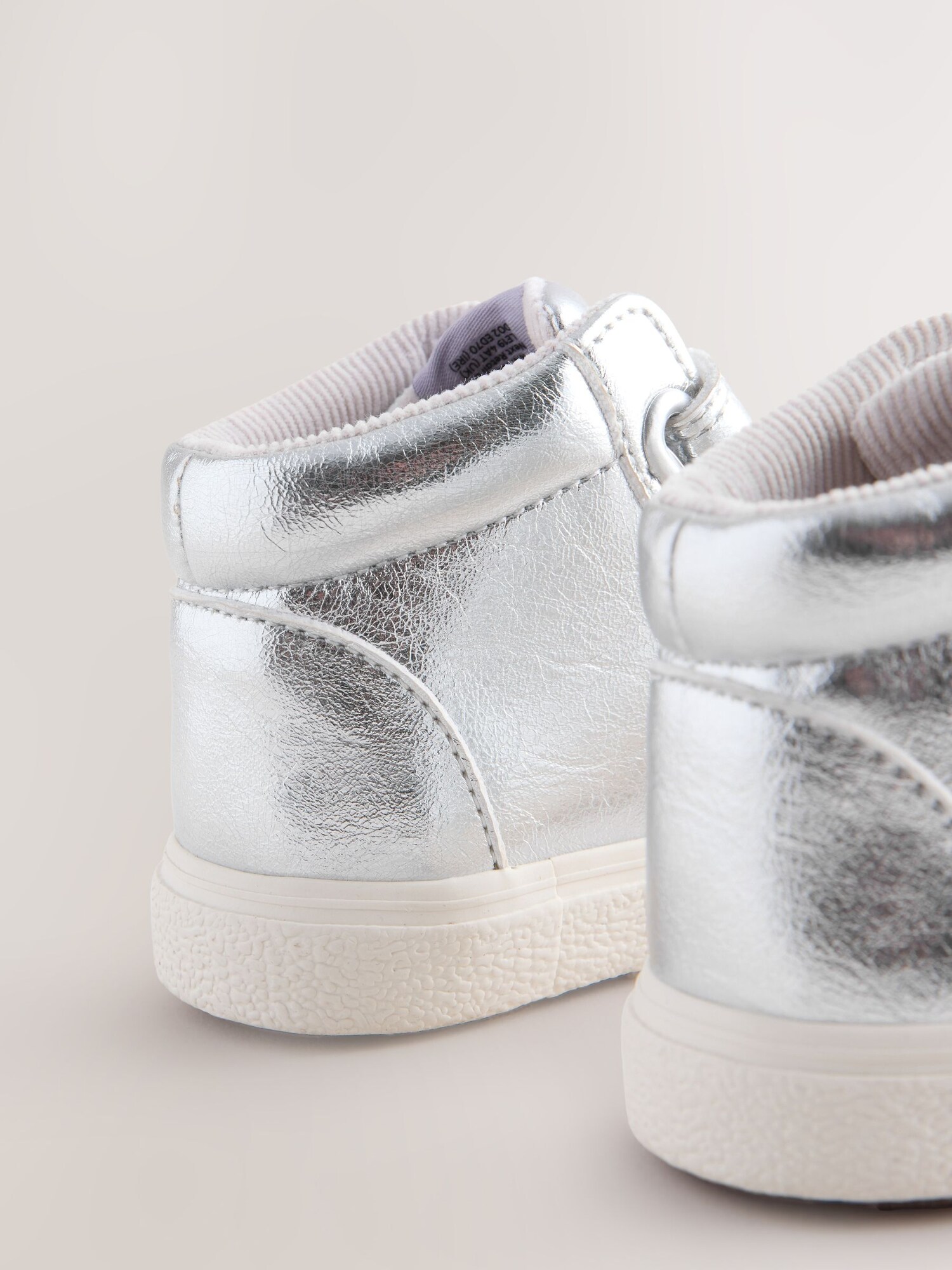 Thumbnail - Next Sneaker