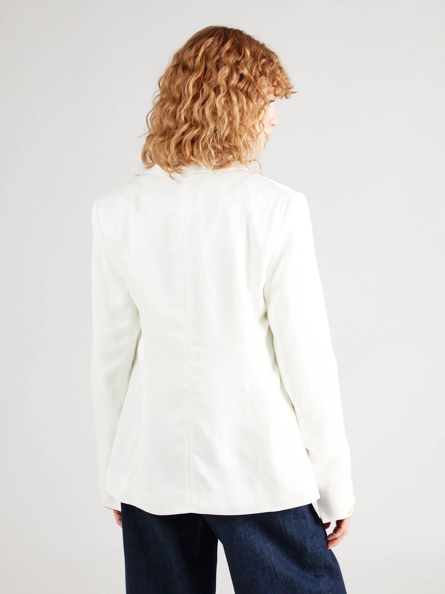 Thumbnail - Blazer
