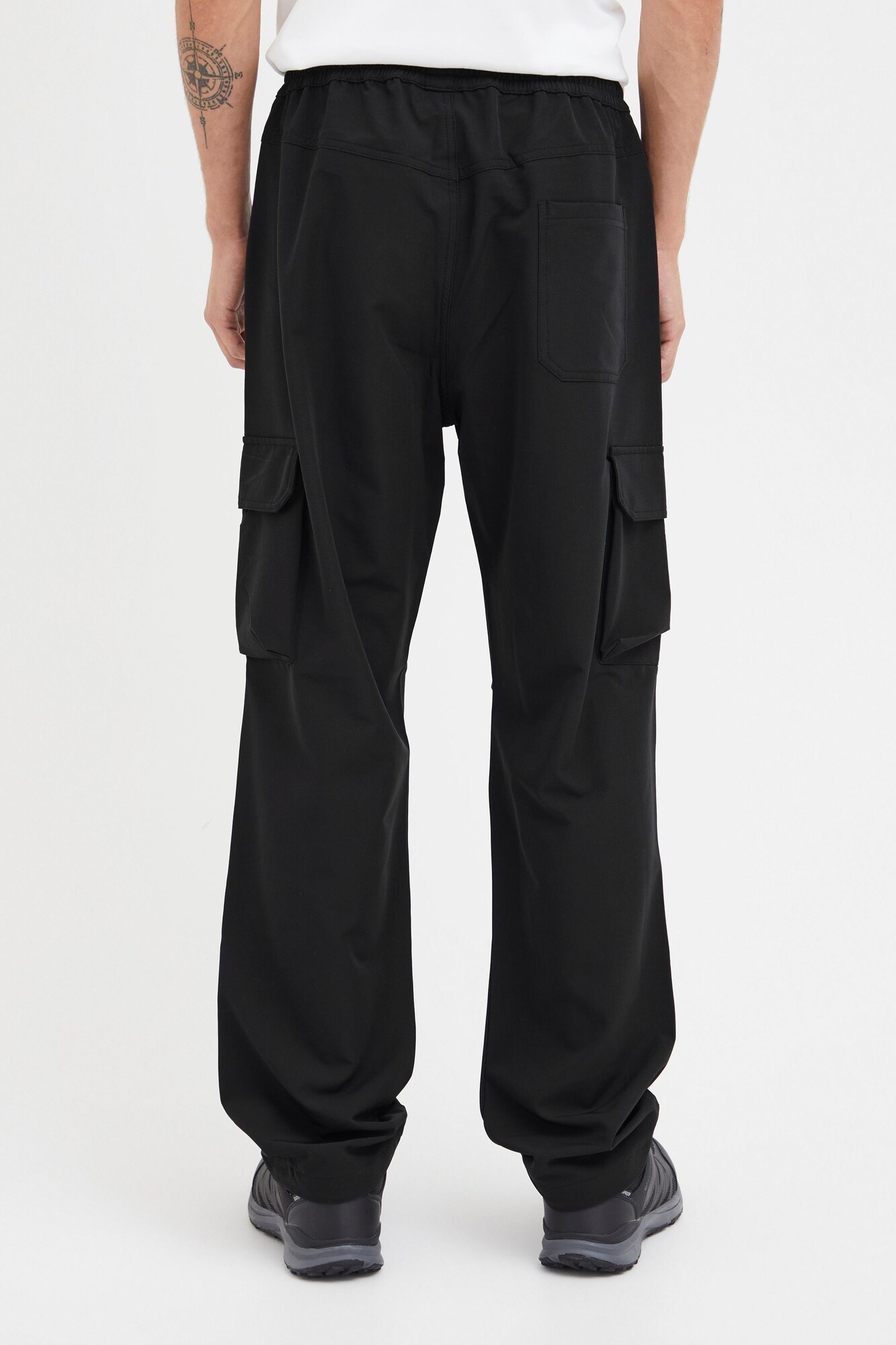 Thumbnail - North Bend Outdoorhose Ruben
