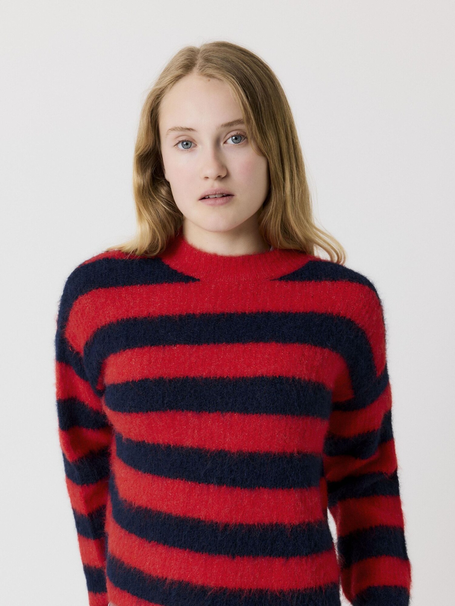 Thumbnail - Pullover