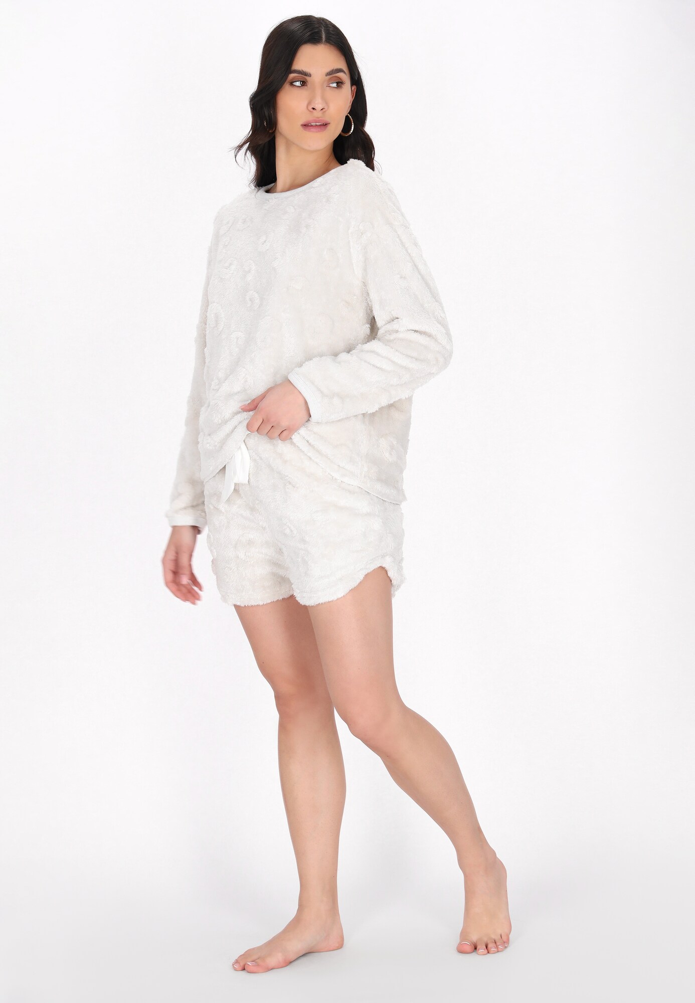 Thumbnail - faina Shorty