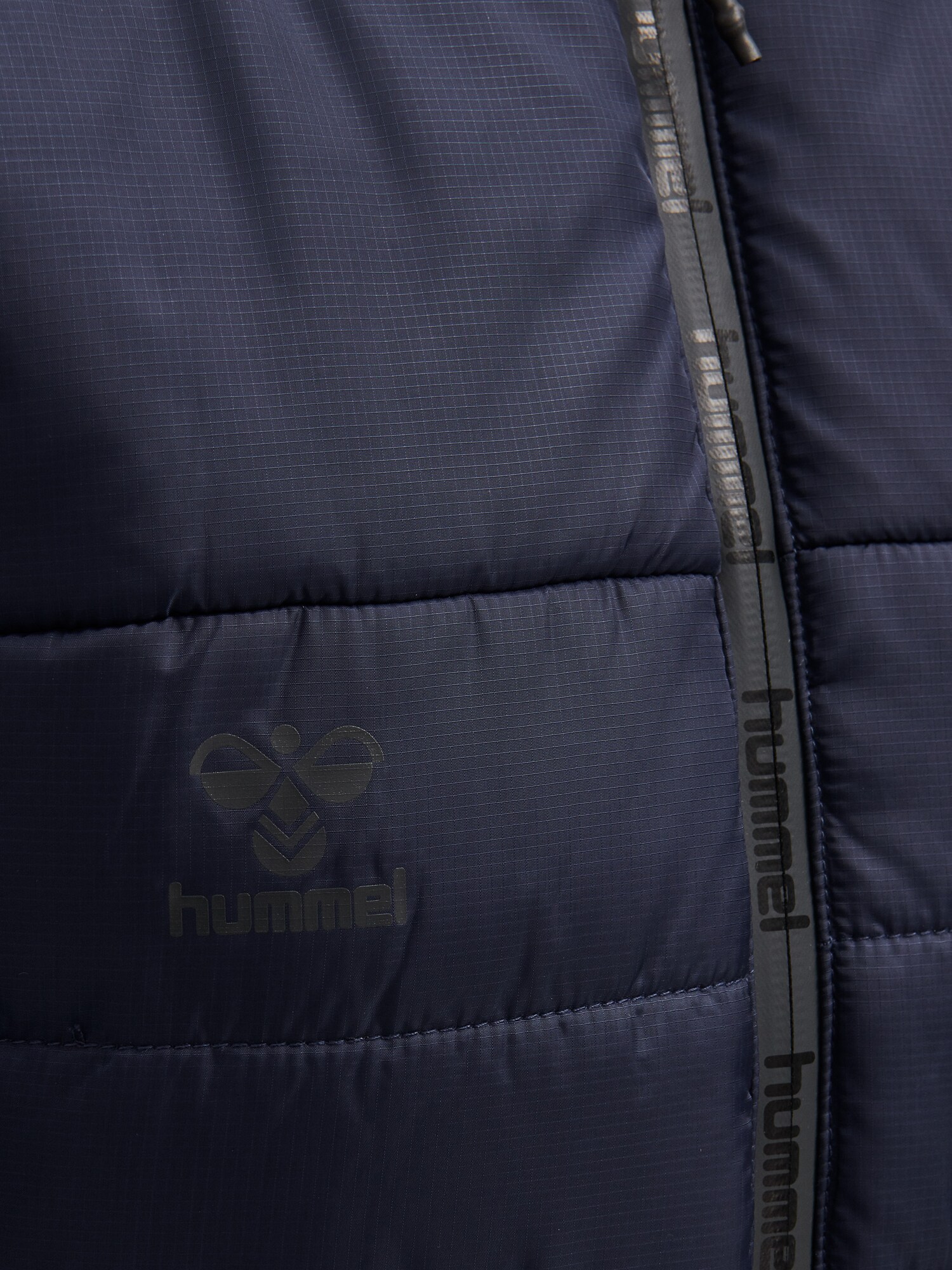 Thumbnail - Hummel Jacke
