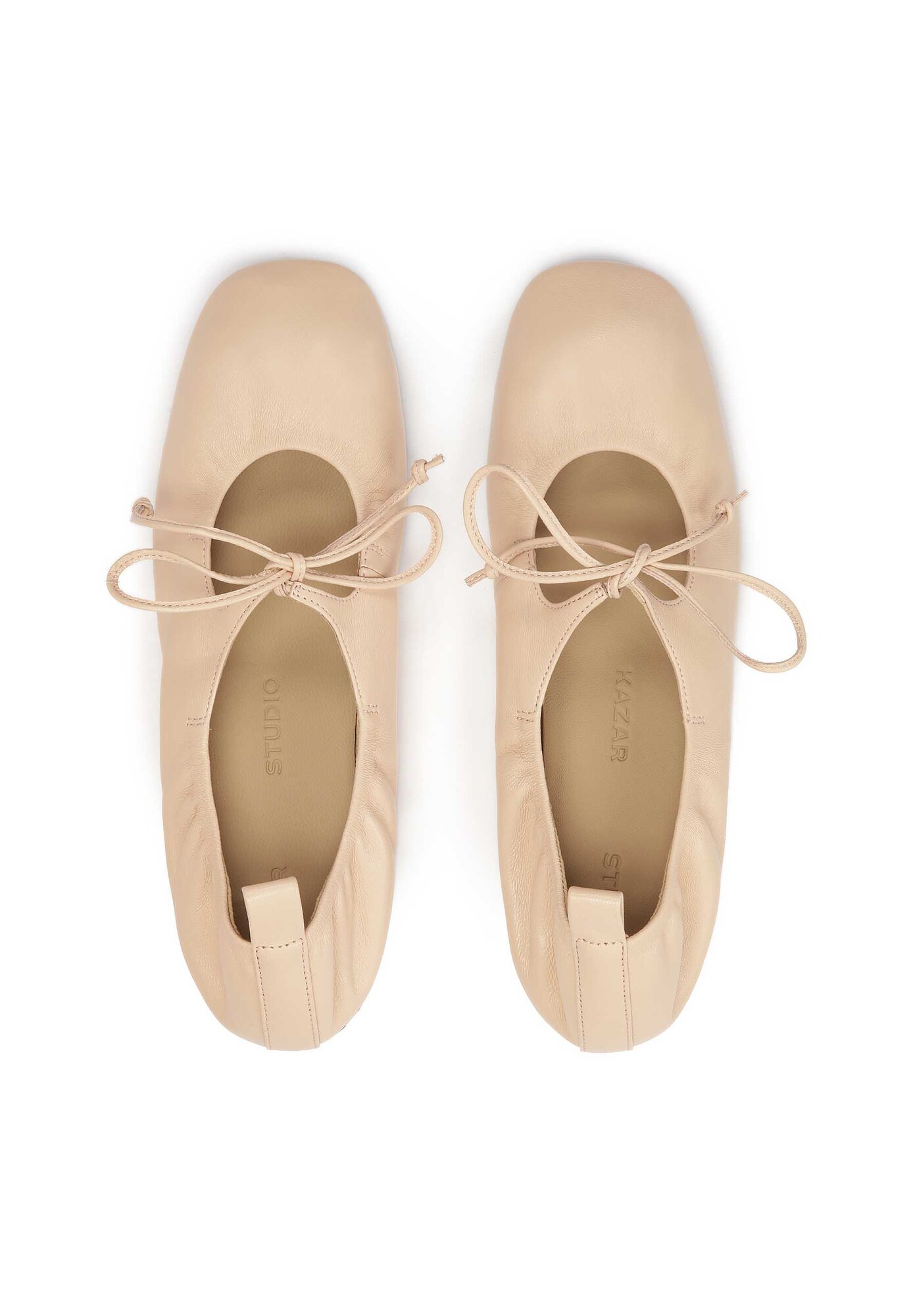 Thumbnail - Kazar Studio Riemchenballerina