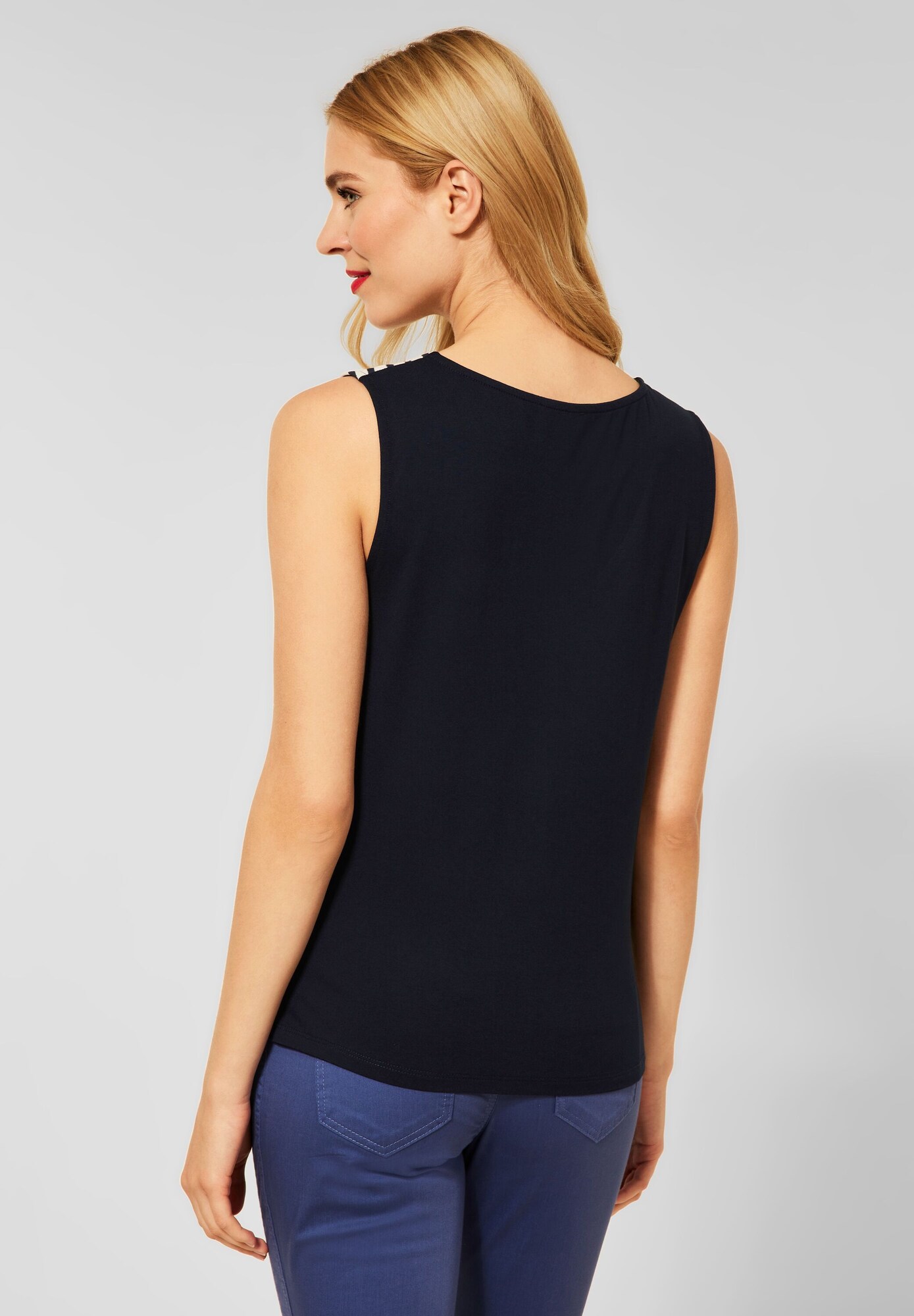 Thumbnail - STREET ONE Top